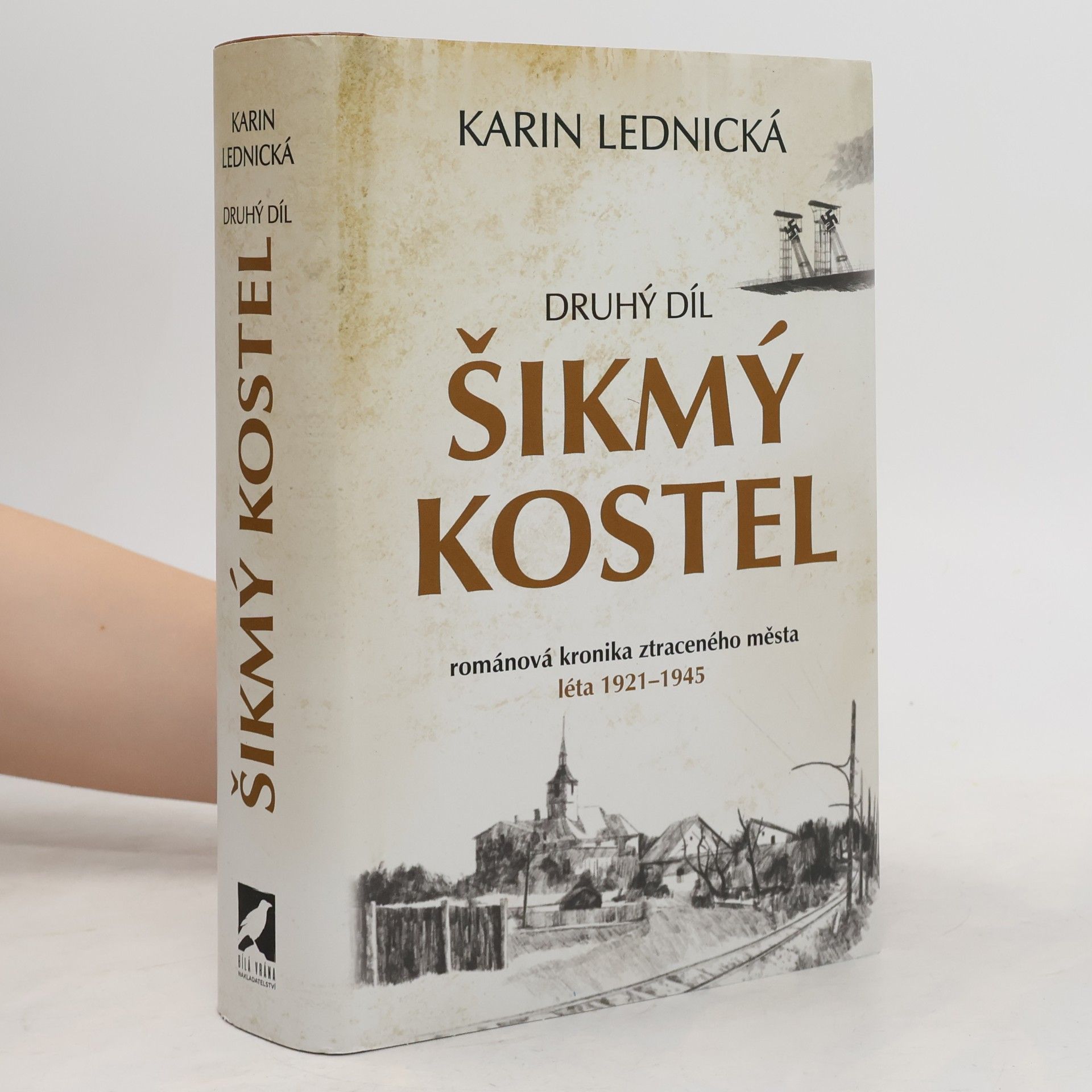 Karin Lednická Šikmý kostel 2