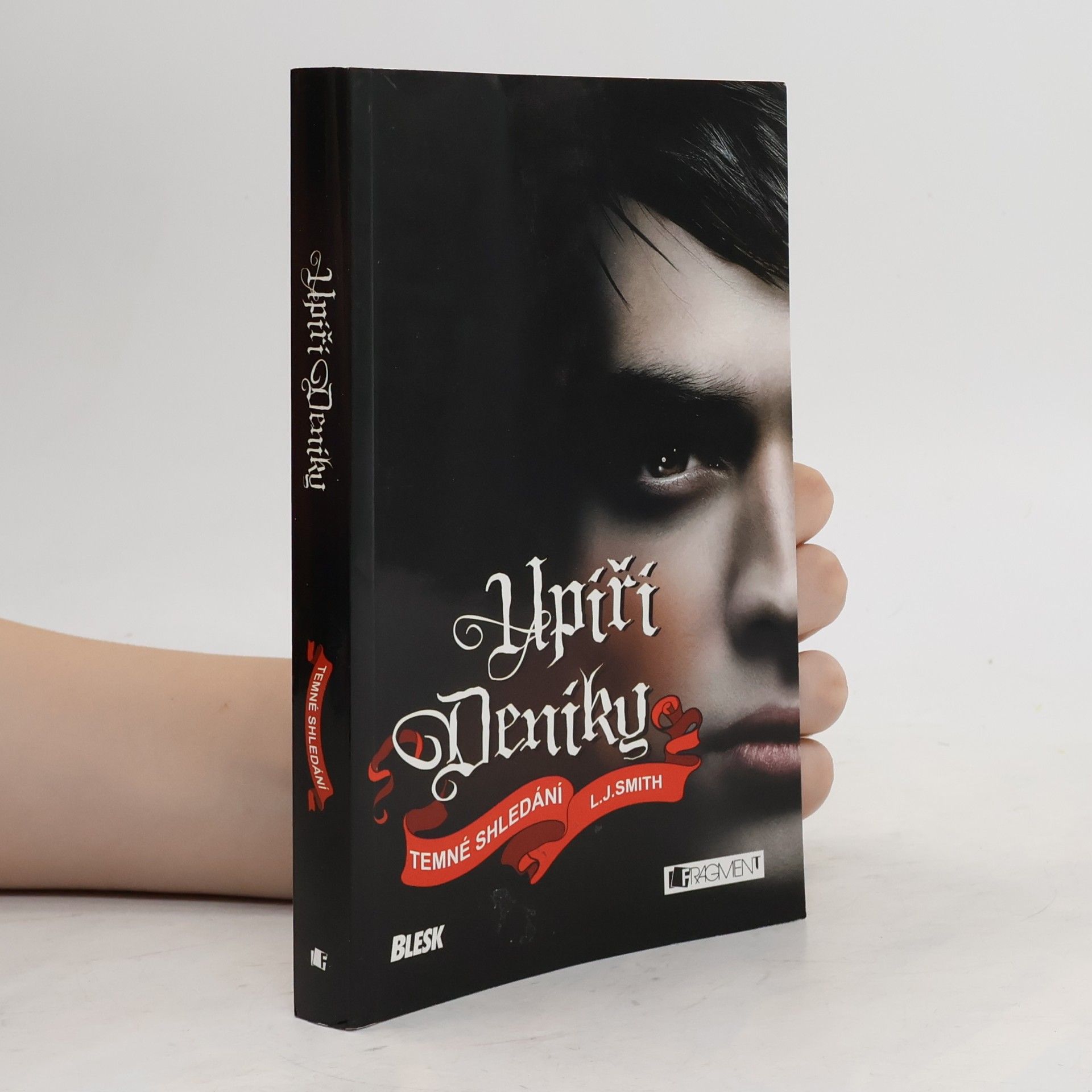 L. J. Smithová  Upíří deníky. Temné shledání