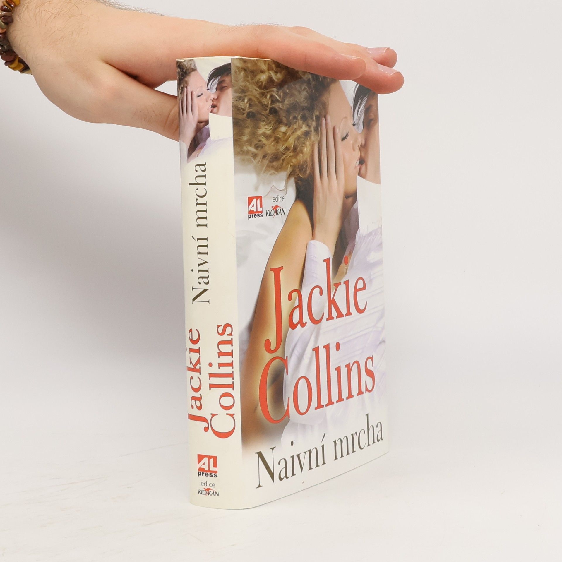 Jackie Collins Naivní mrcha