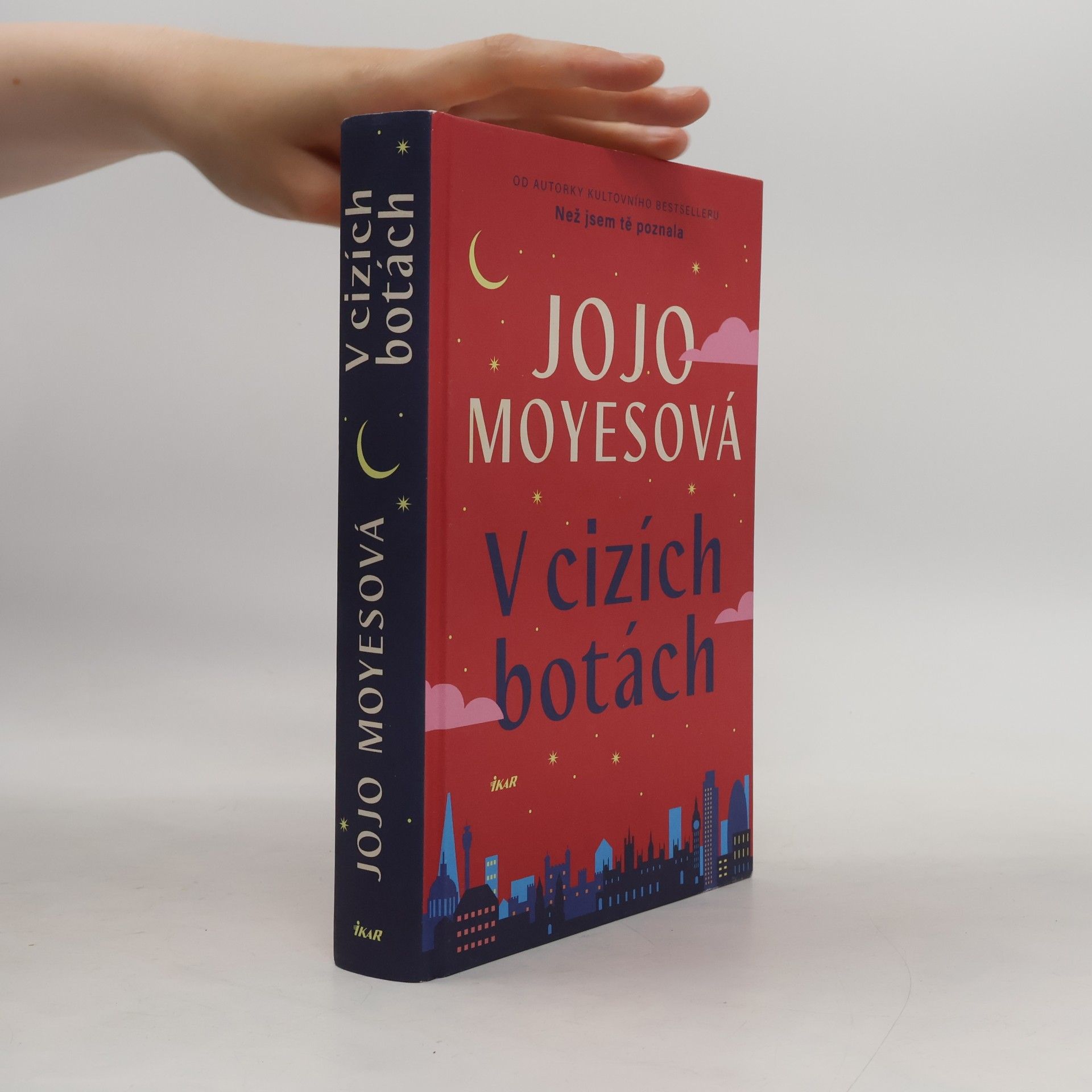 Jojo Moyes V cizích botách