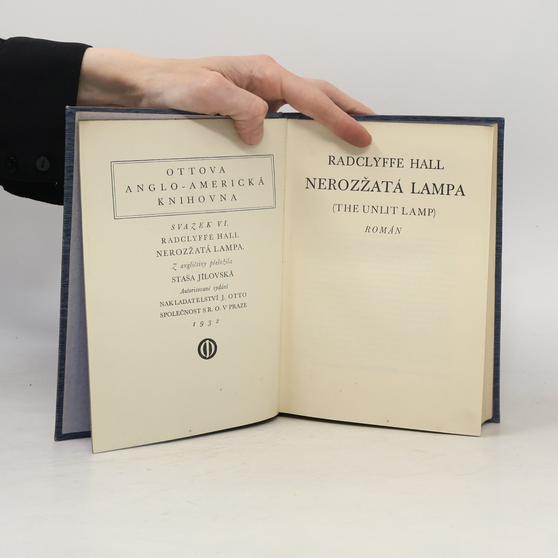 Radclyffe Hall Nerozžatá lampa