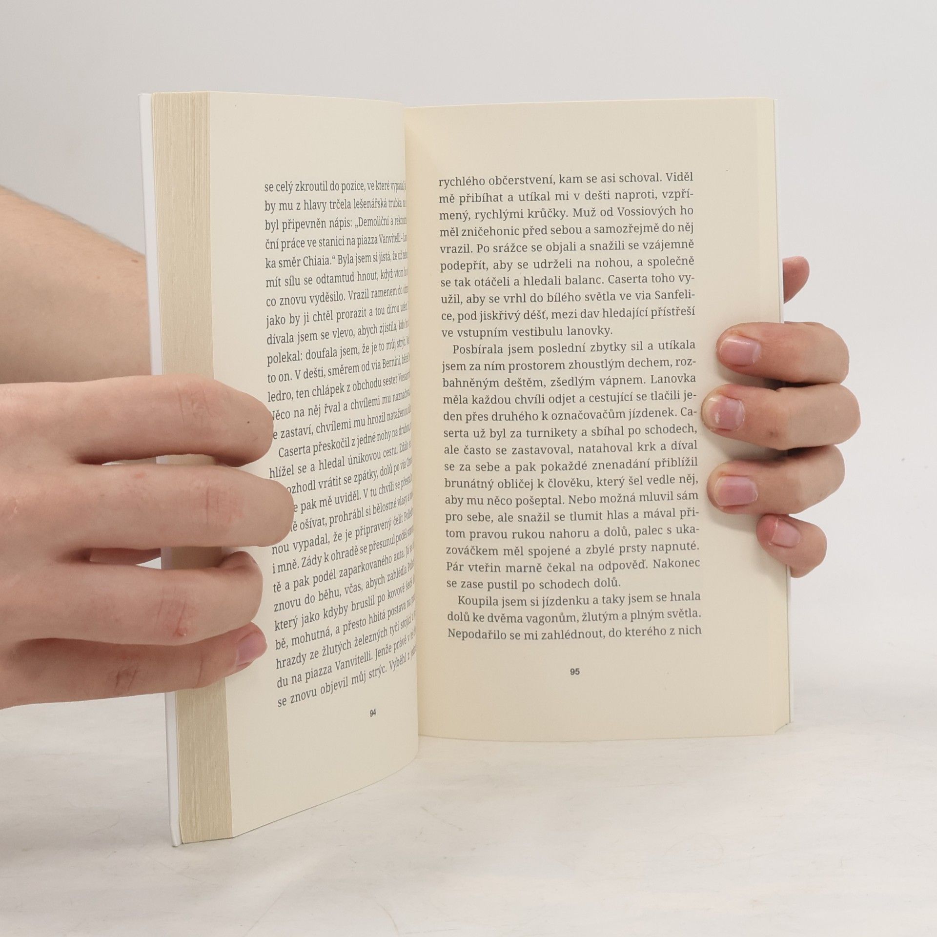 Elena Ferrante Tíživá láska
