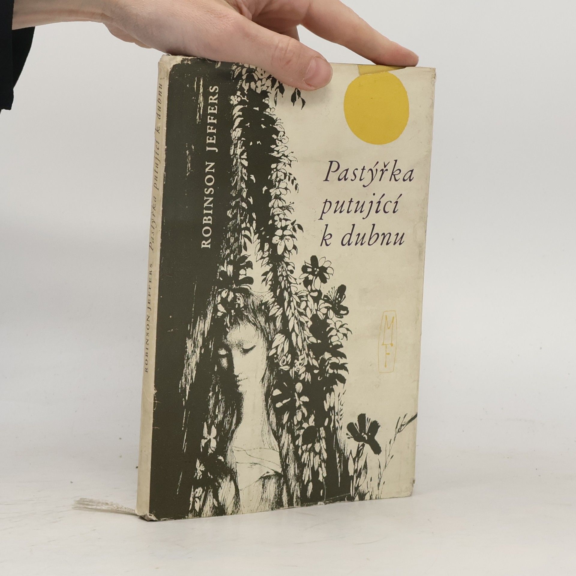 Robinson Jeffers Pastýřka putující k dubnu