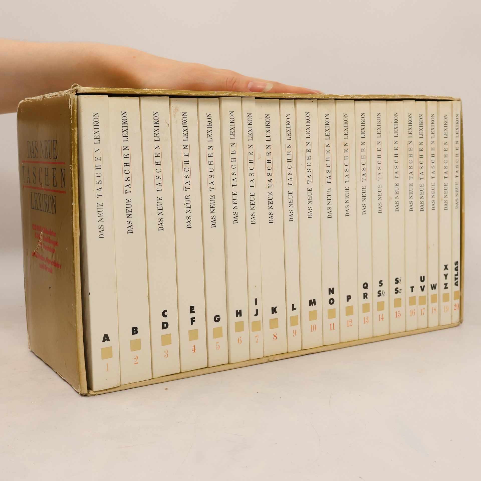 Auteurscollectief Das neue Taschen-Lexikon A - Z + Atlas 1-20
