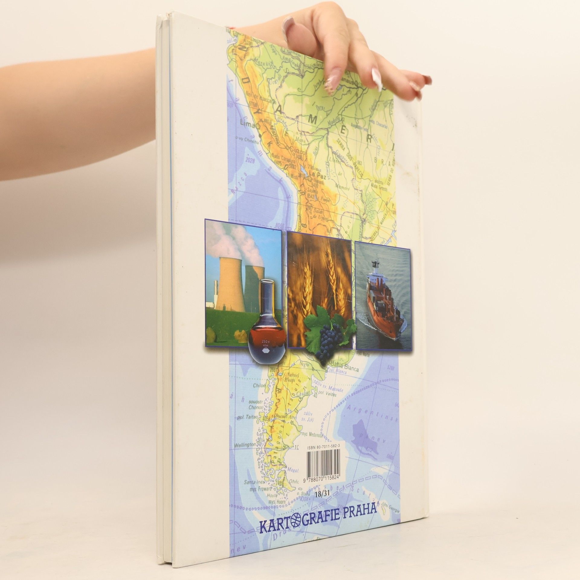 Collectif d'auteurs Školní atlas světa