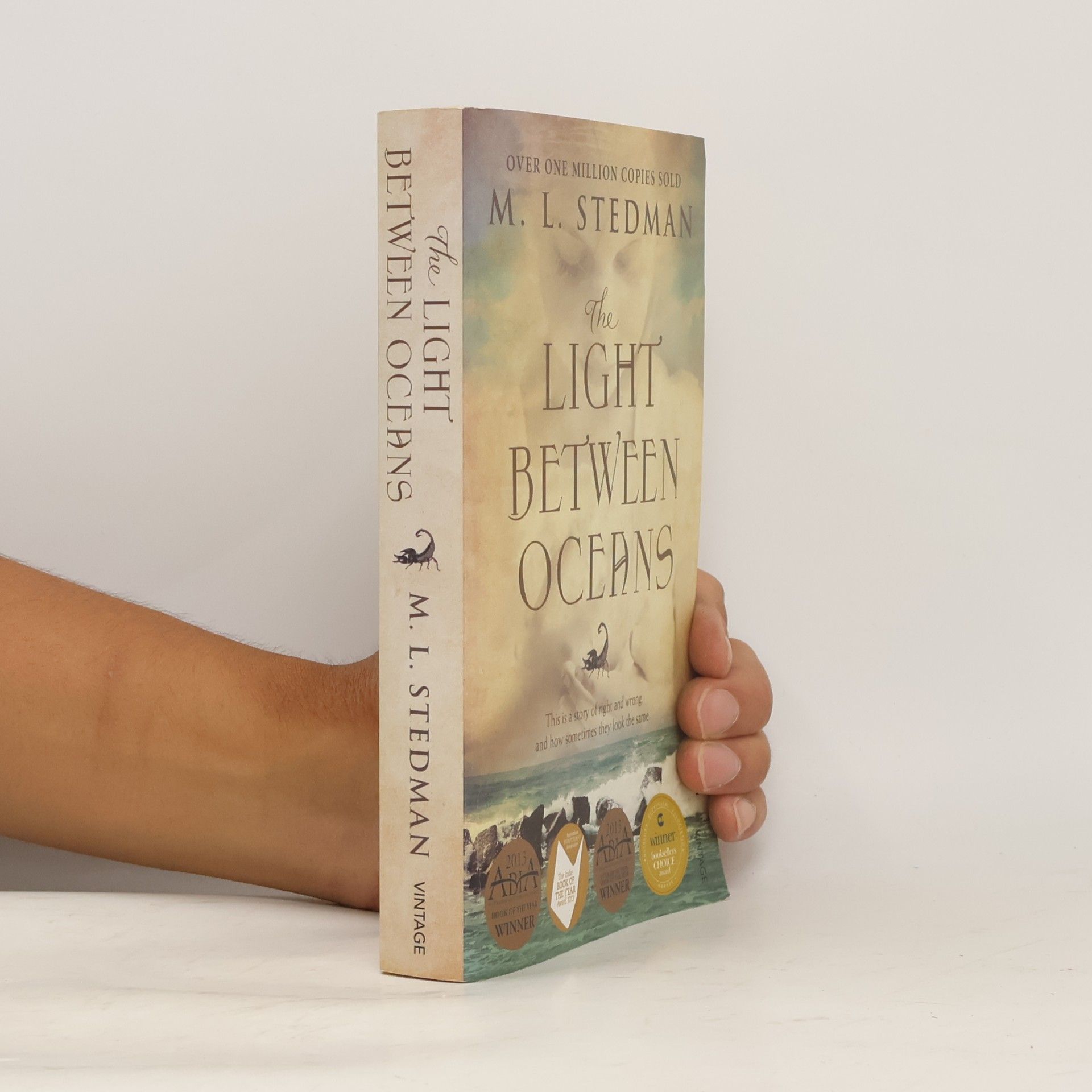 M. L. Stedman The Light Between Oceans