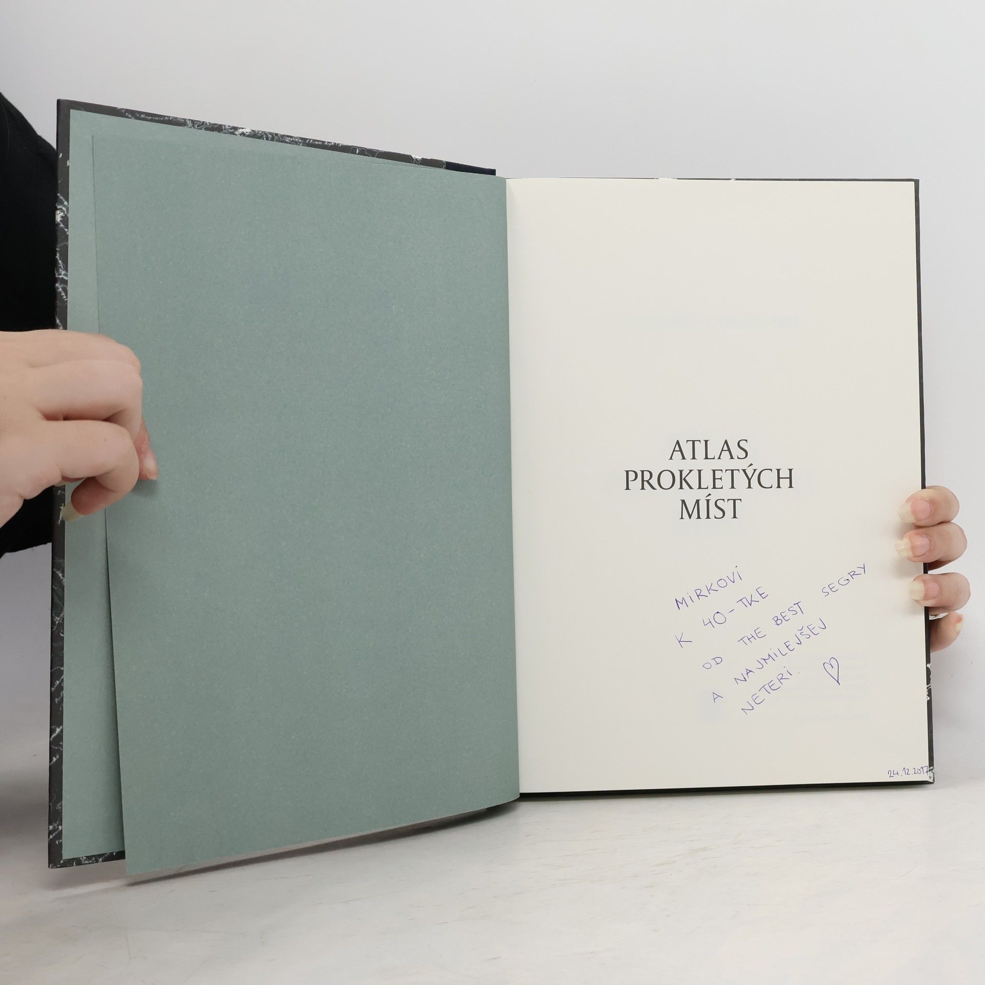 Olivier Le Carrer Atlas prokletých míst