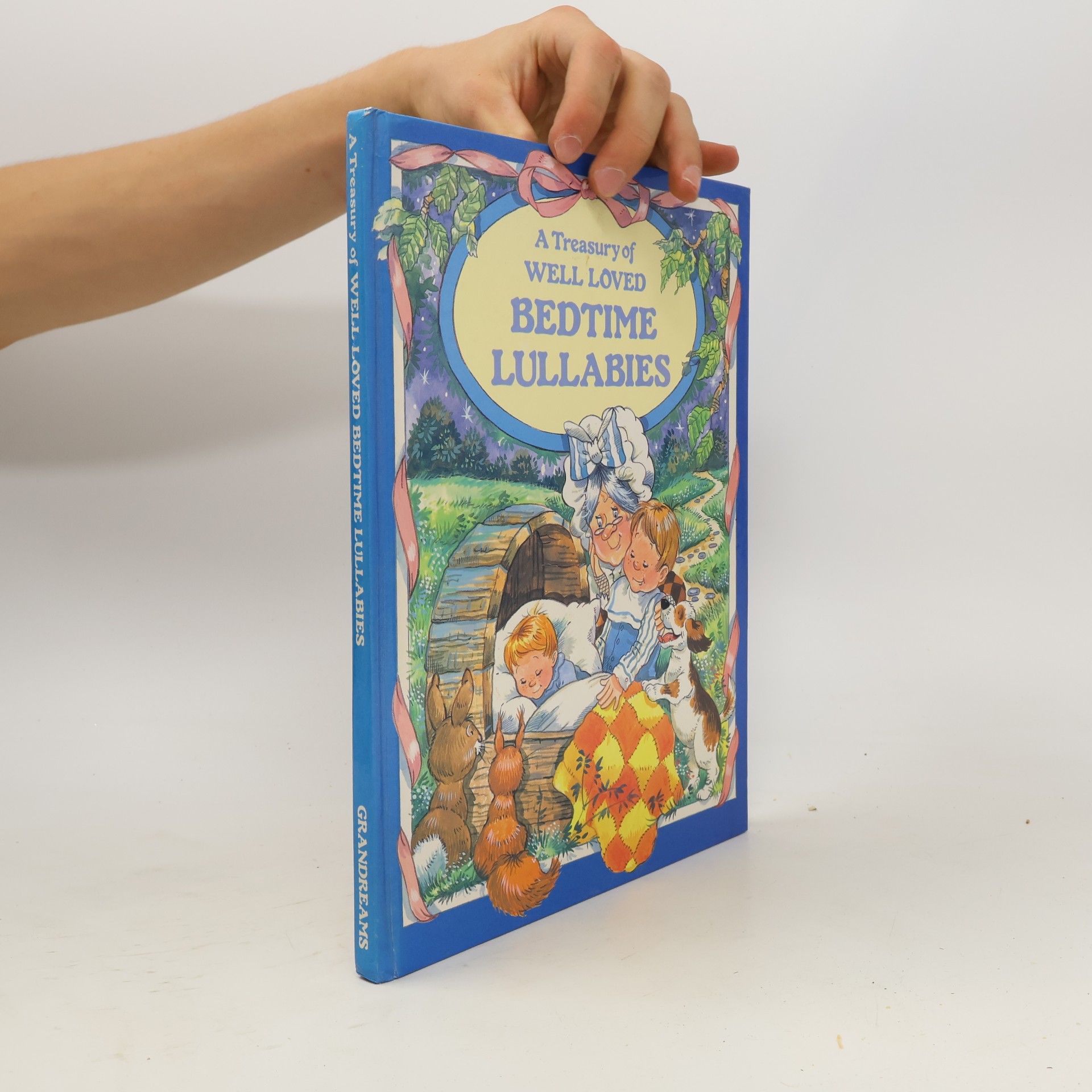 AA.VV. A Treasury of Well Loved Bedtime Lullabies