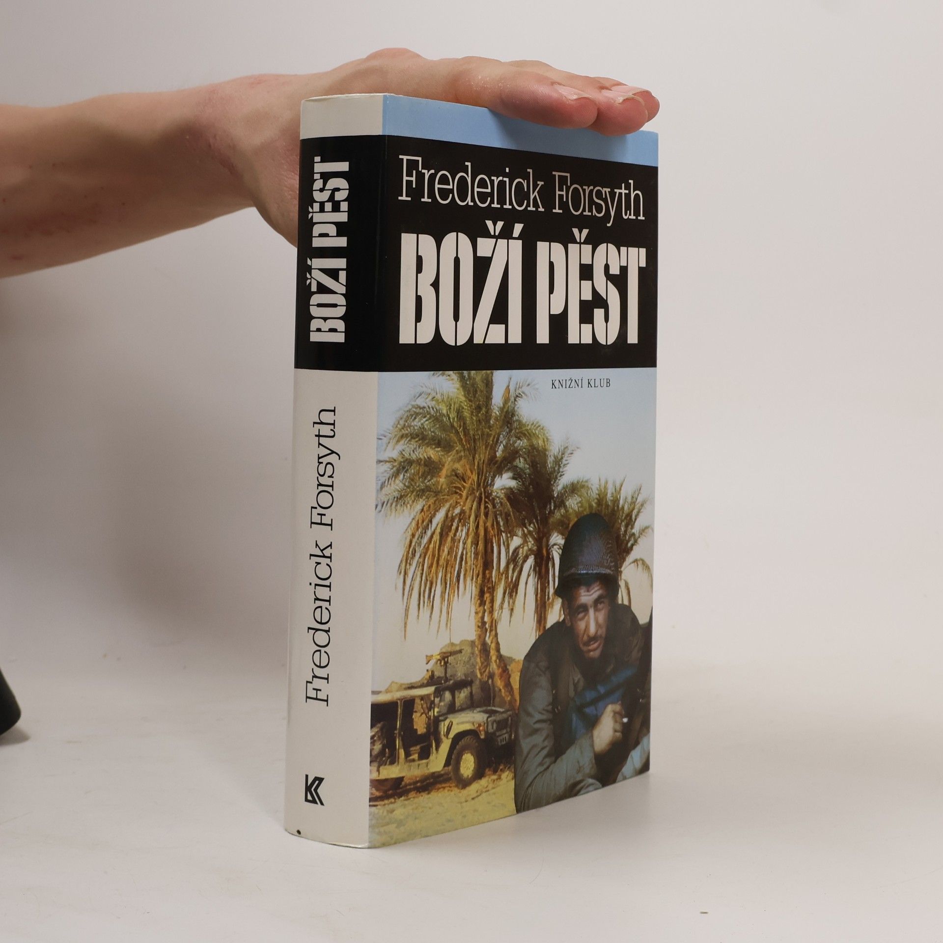Frederick Forsyth Boží pěst