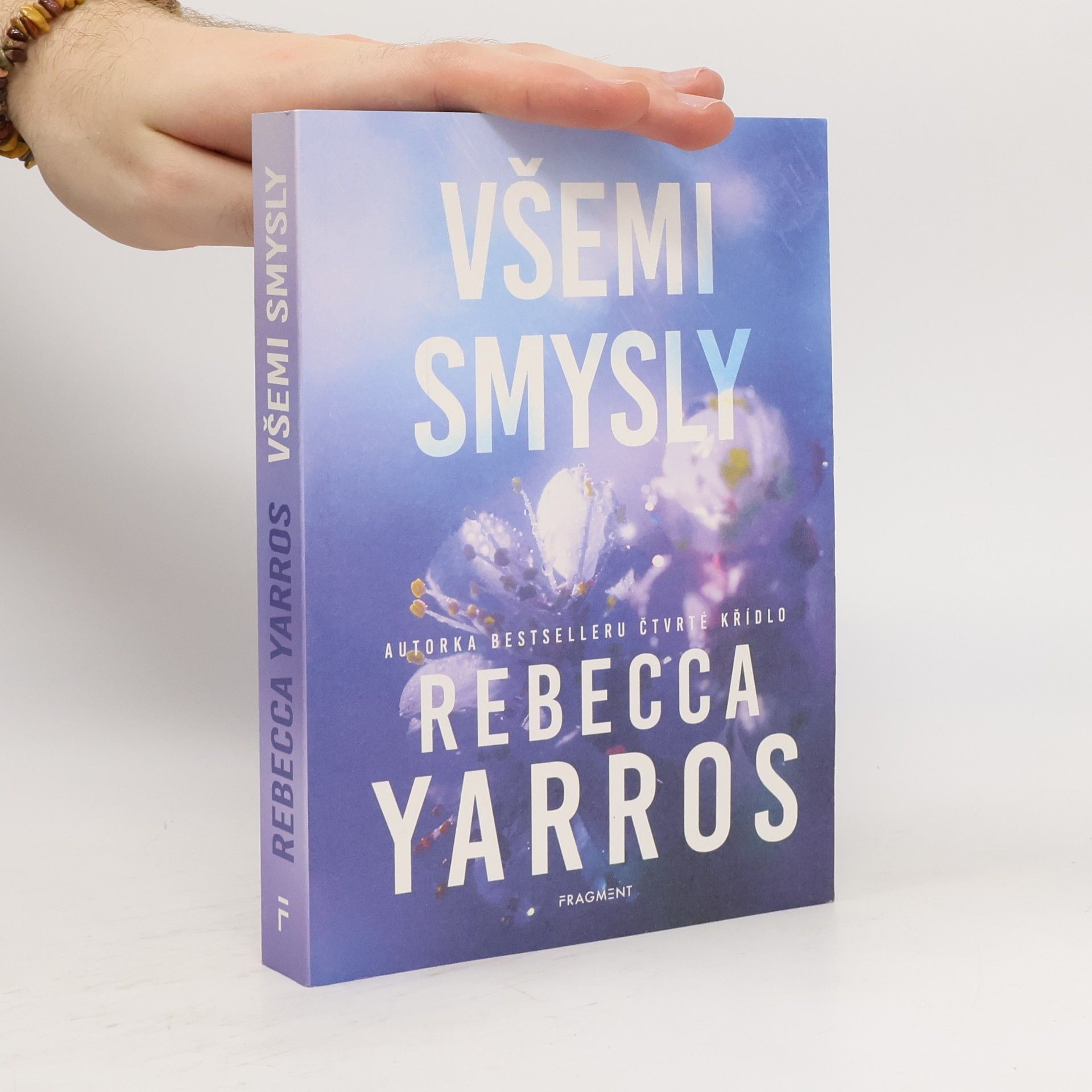 Rebecca Yarros Všemi smysly