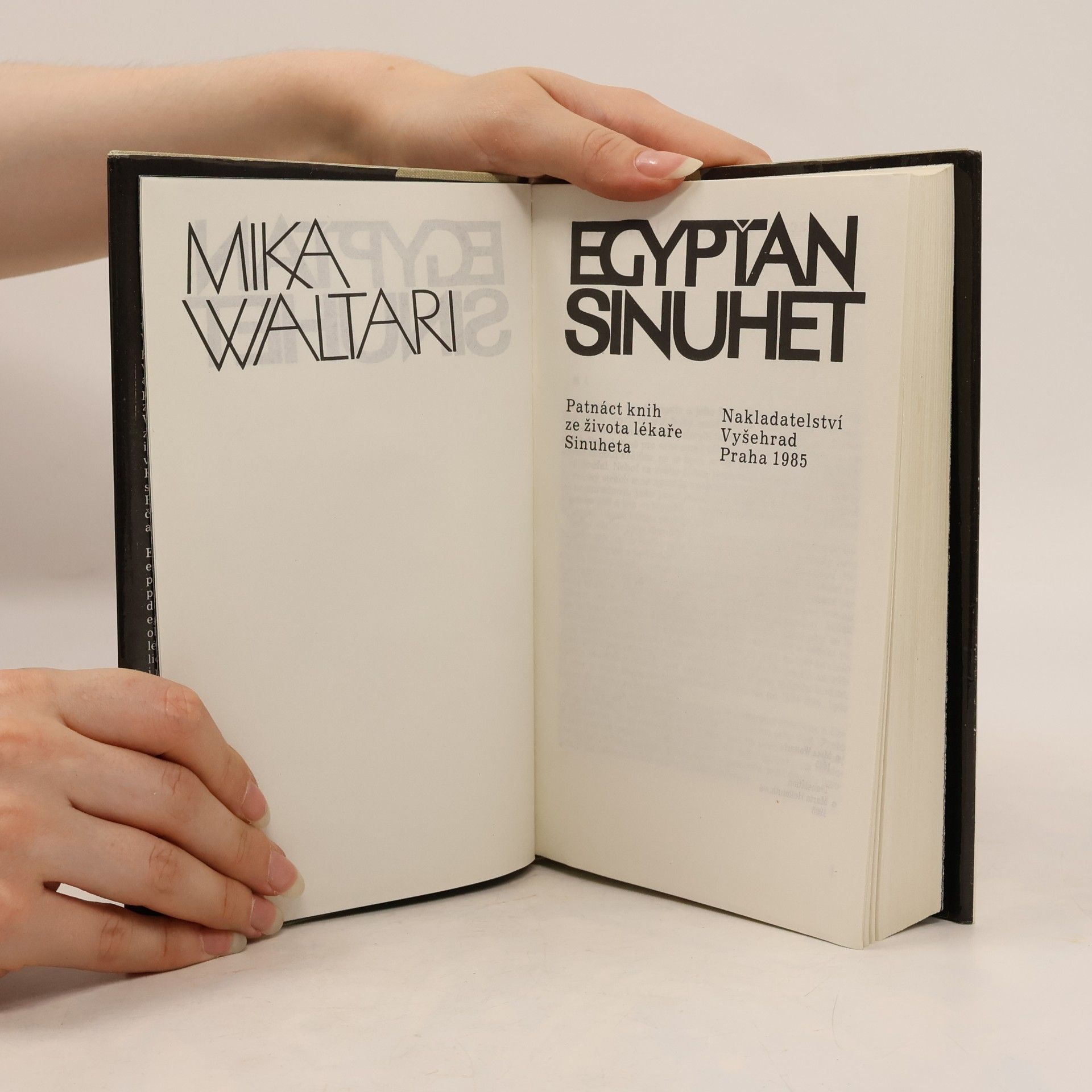 Mika Toimi Waltari Egypťan Sinuhet