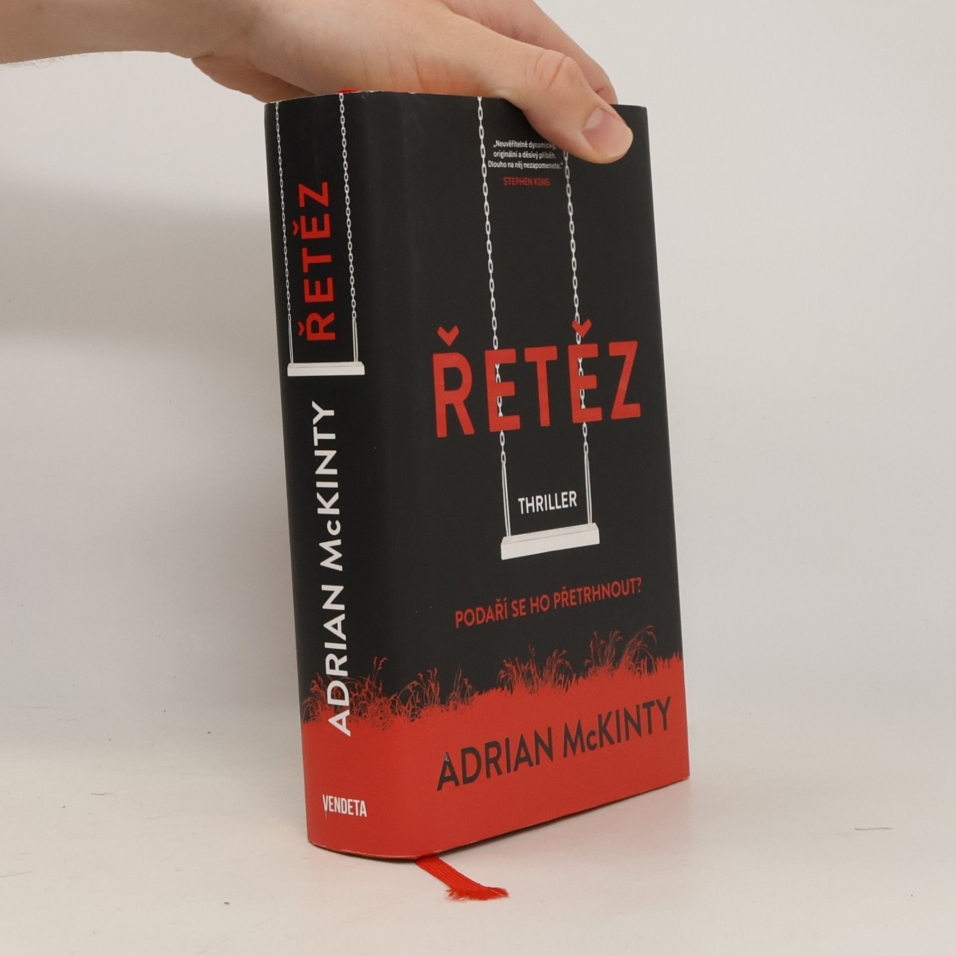 Adrian McKinty Řetěz