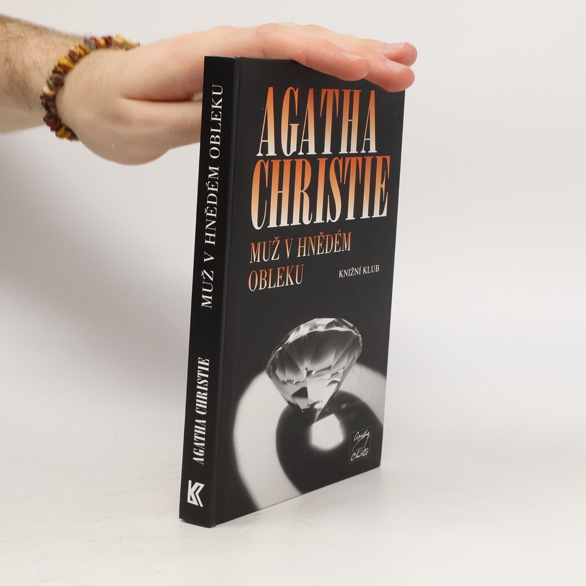 Agatha Christie Muž v hnědém obleku