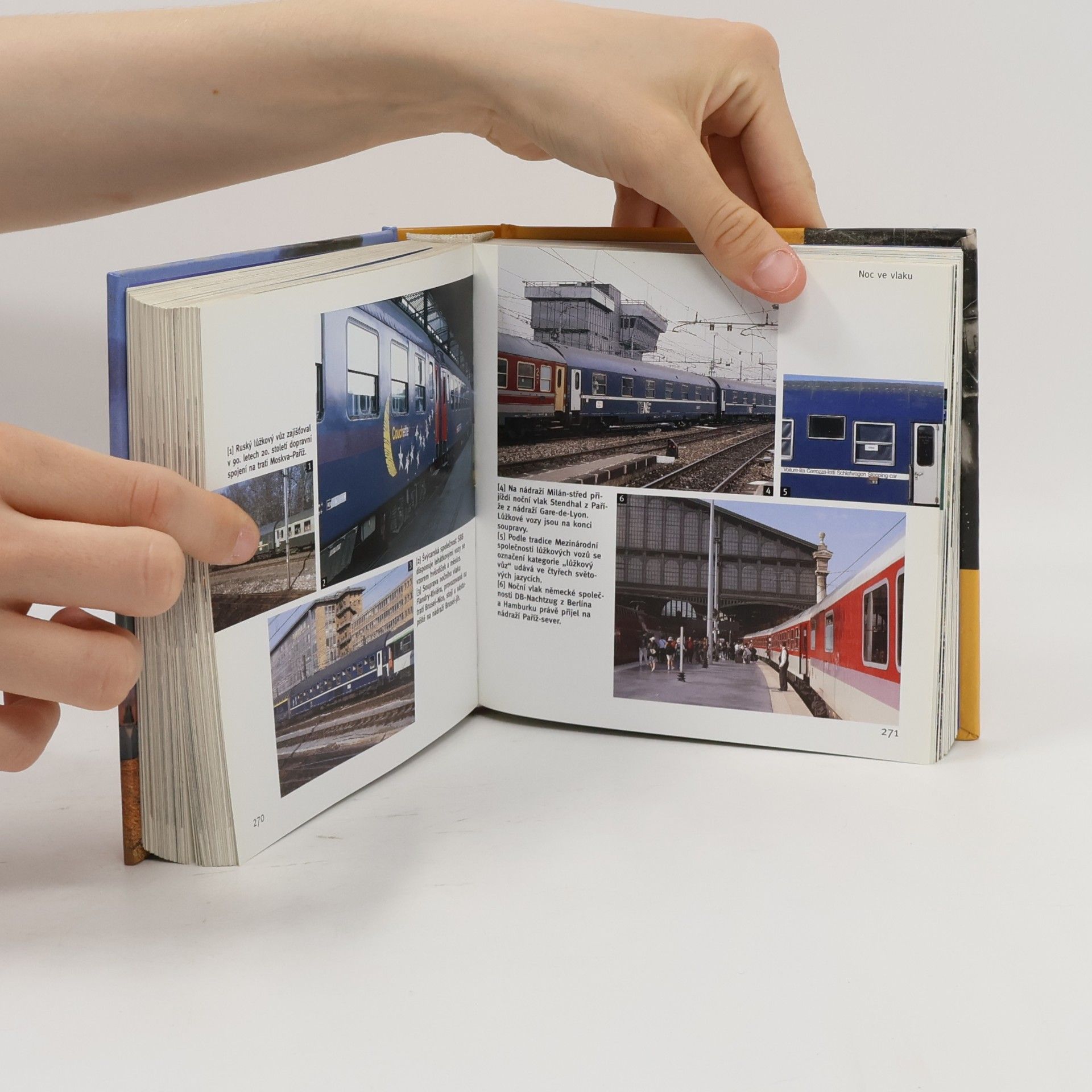 Kolektiv autorů Vlaky: 1001 fotografií
