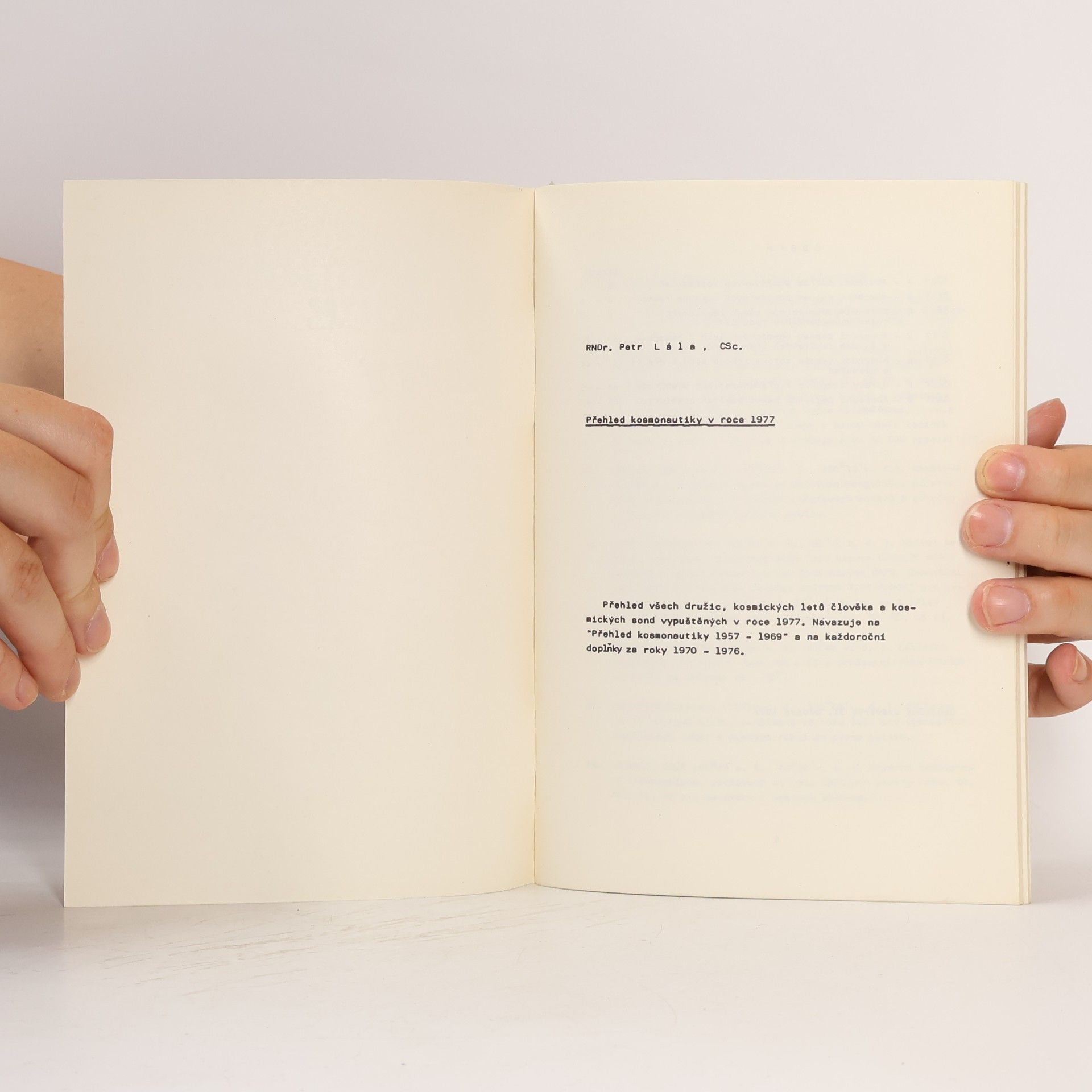 Kolektiv autorů Přehled kosmonautiky v roce 1977