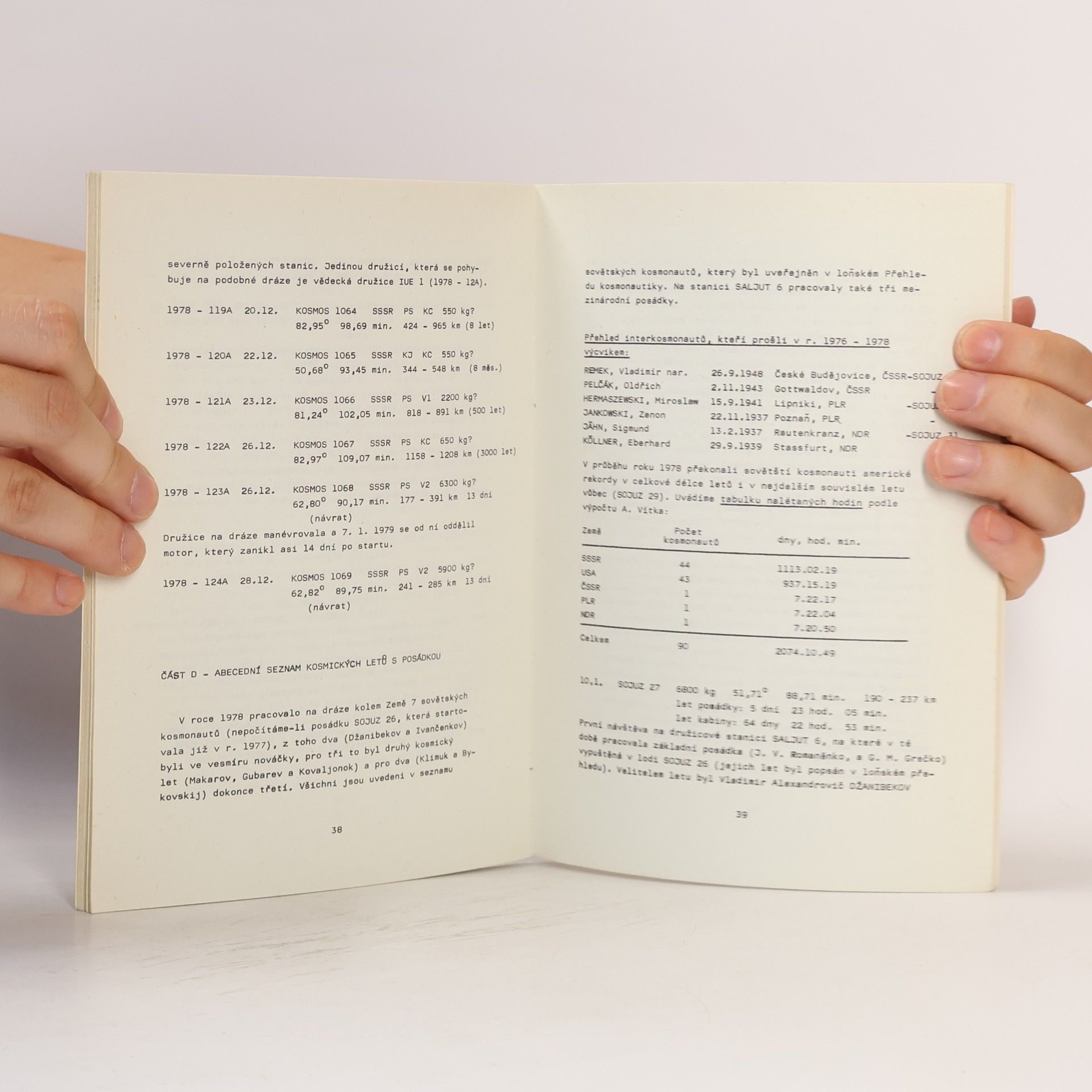 Kolektiv autorů Přehled kosmonautiky v roce 1978