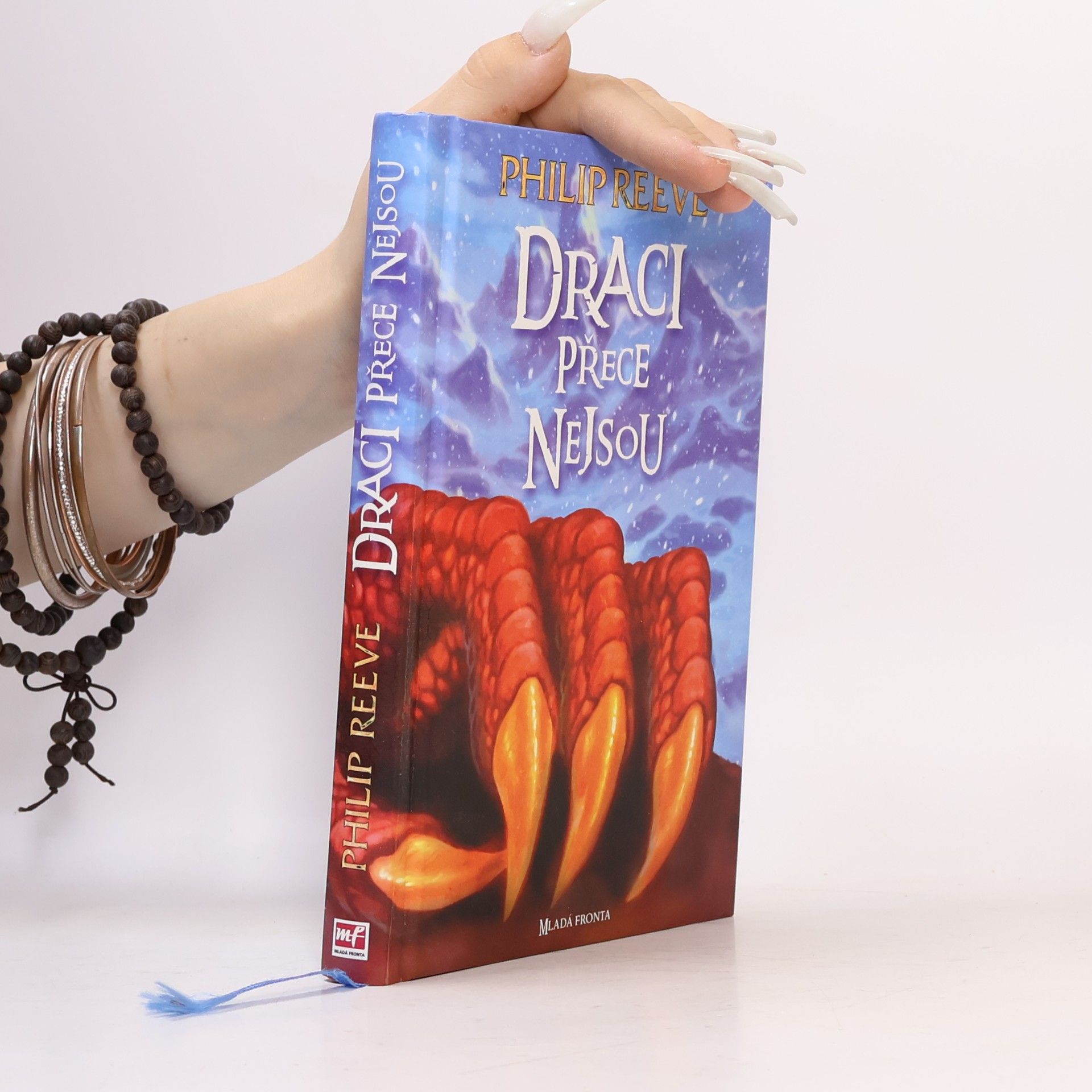 Philip Reeve Draci přece nejsou