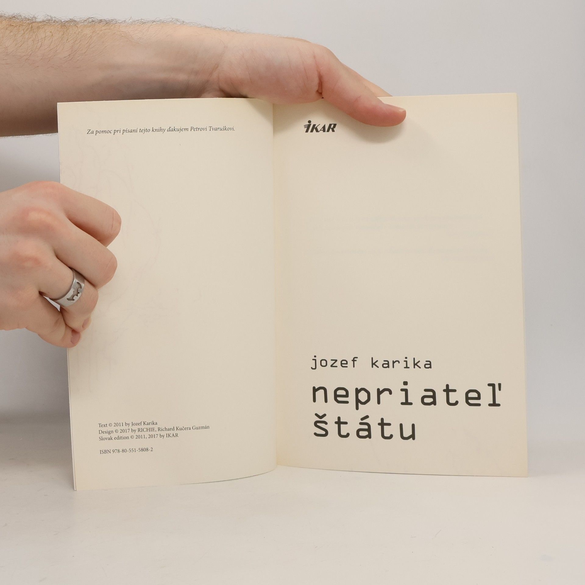 Jozef Karika Mafiánska trilógia (V tieni mafie I-II, Nepriatel štátu)