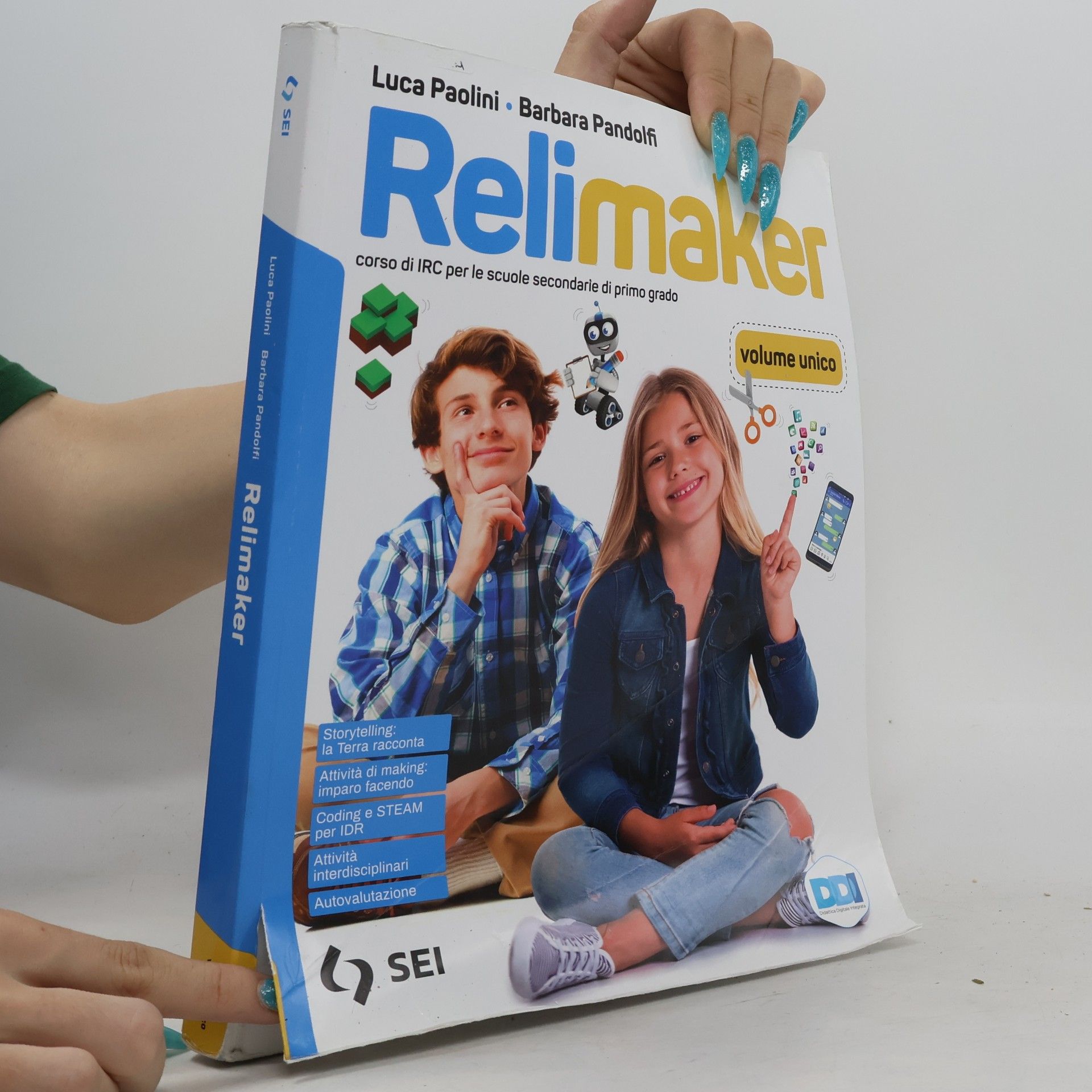 Barbara Pandolfi Relimaker. Con occhi diversi