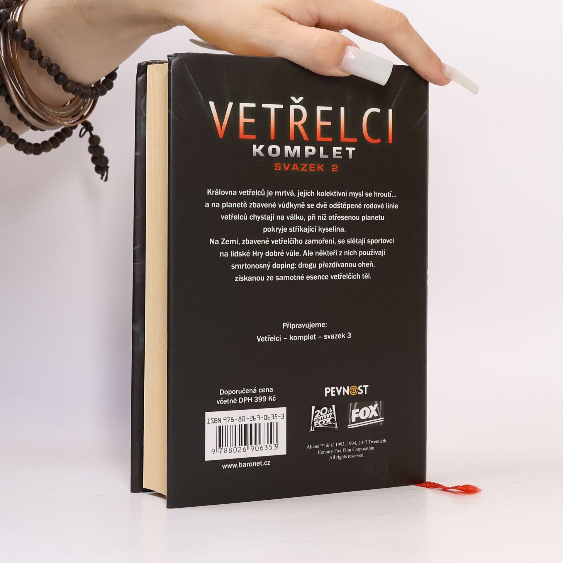 Robert Sheckley Vetřelci - komplet, svazek 2 (Válka vetřelců, Hon na vetřelce)