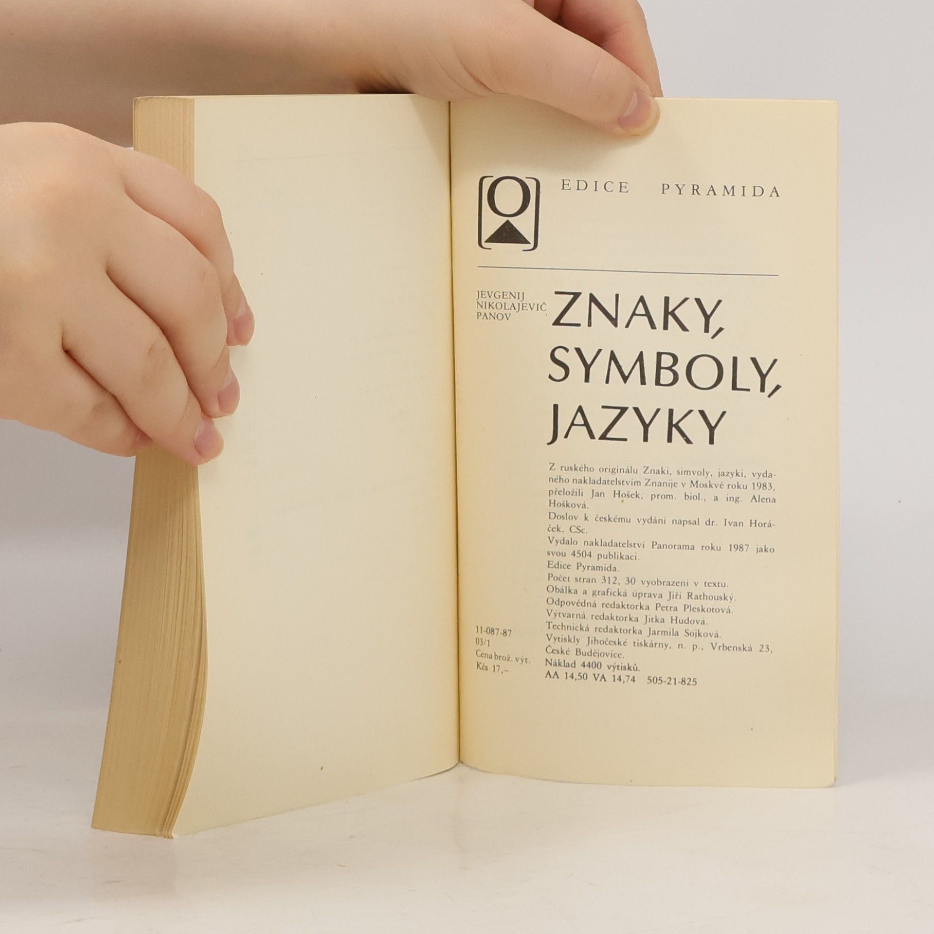 Jevgenij Nikolajevič Panov Znaky, symboly, jazyky