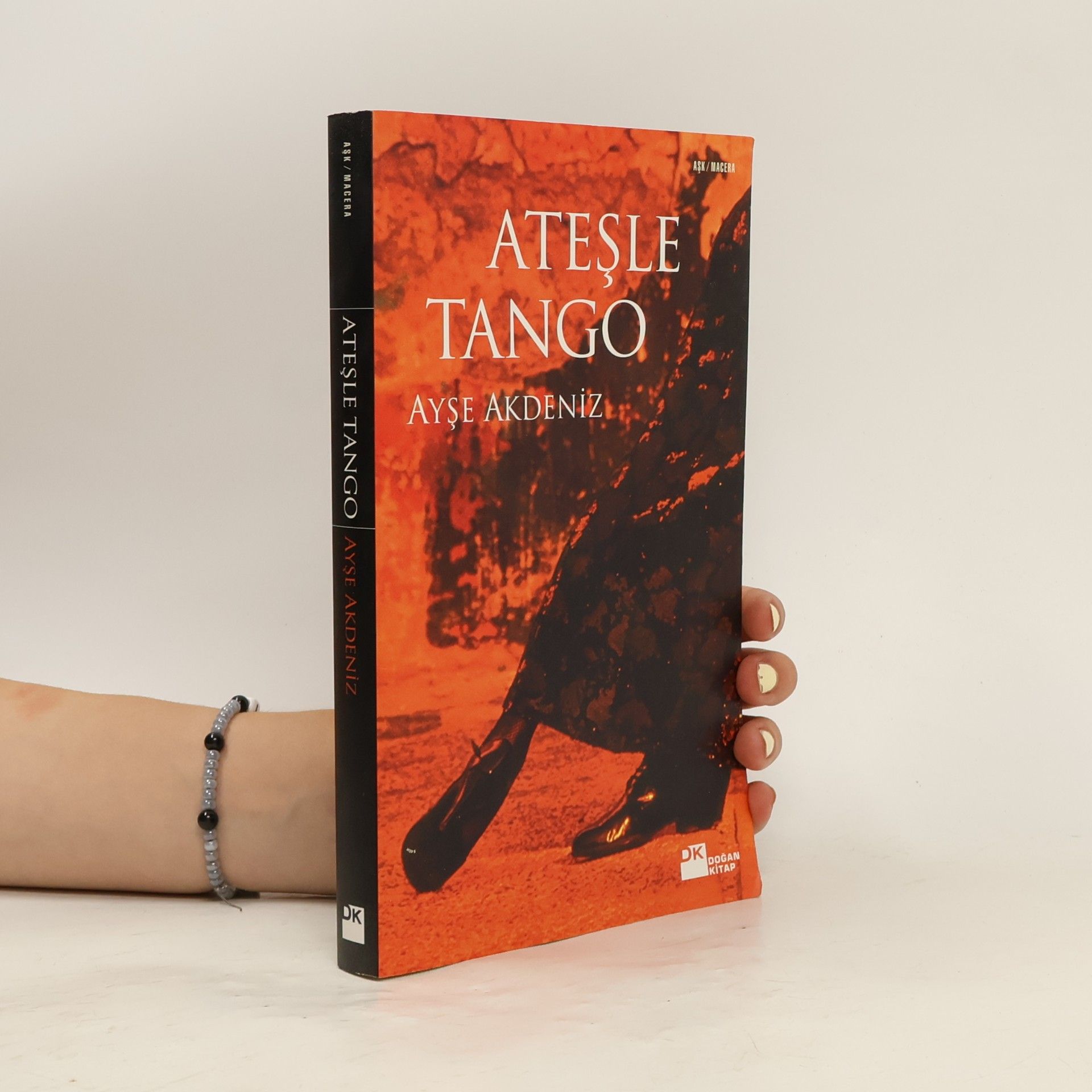 Ayşe Akdeniz Ateşle tango