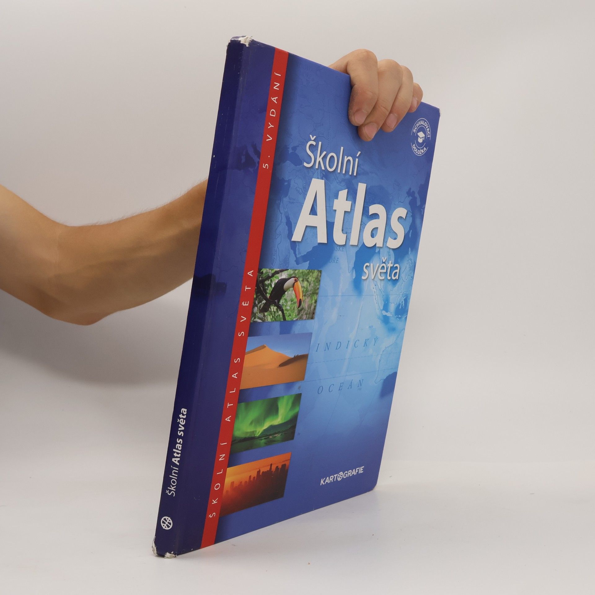 Autorenkollektiv Školní atlas světa