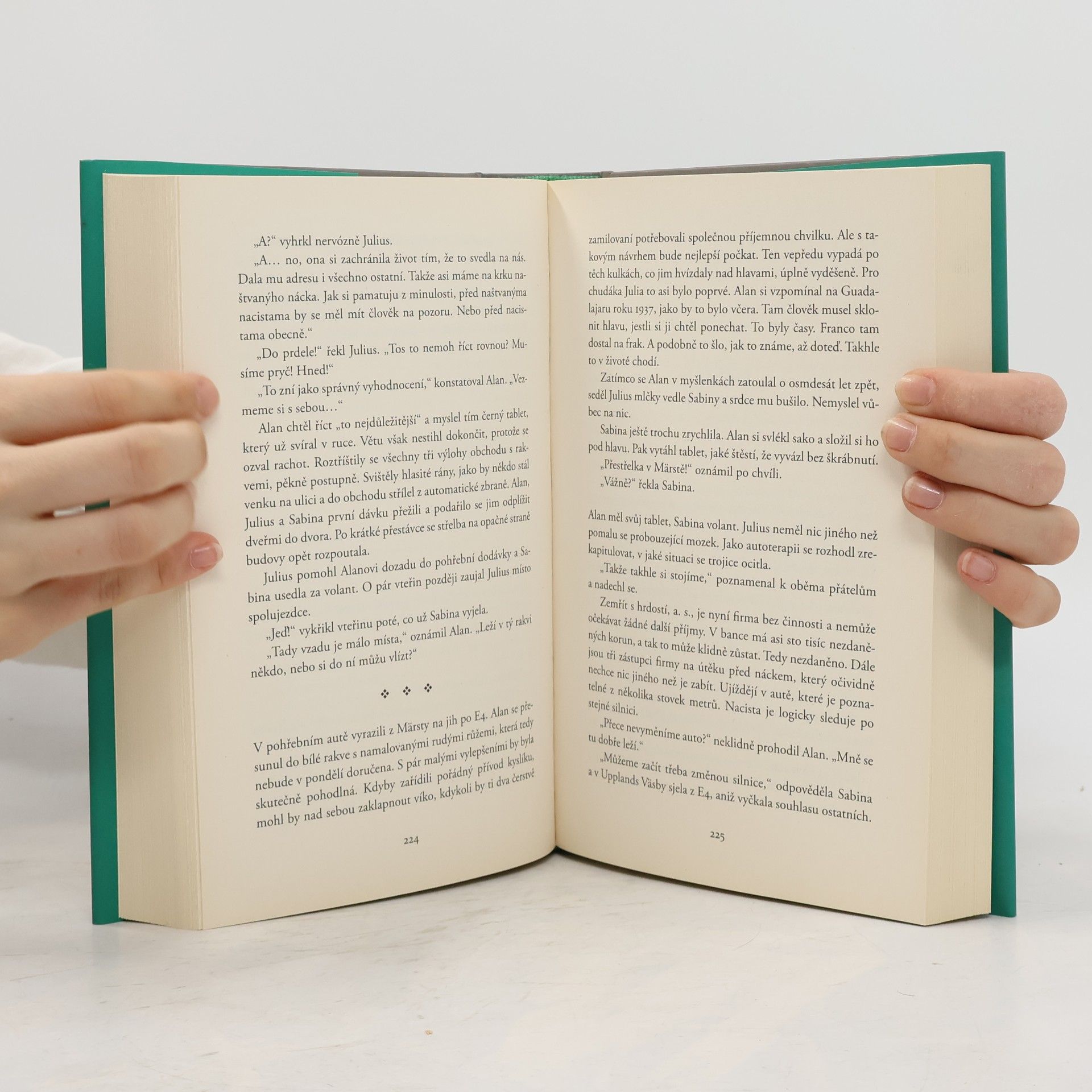 Jonas Jonasson Stojednaletý stařík, který se vrátil, aby zachránil svět