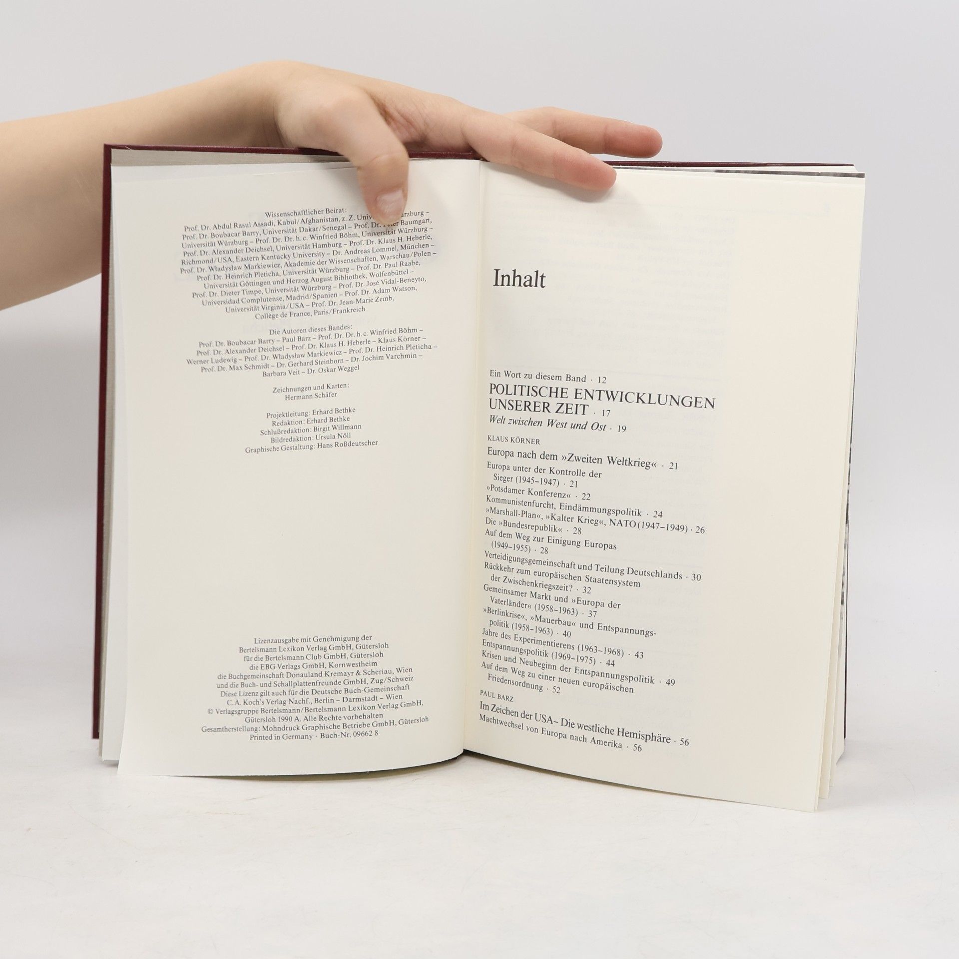 Kolektiv autorů Weltgeschichte. Krise und Fortschritt