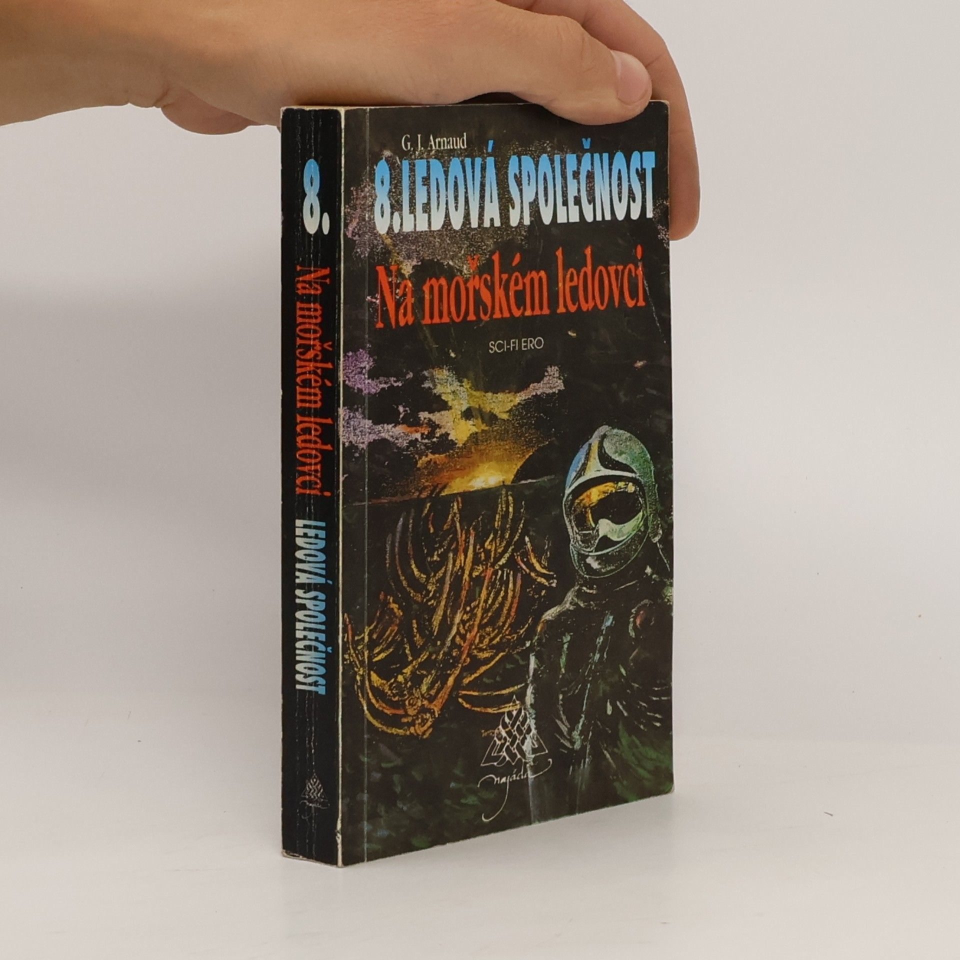 Ledová společnost. 8, Na mořském ledovci