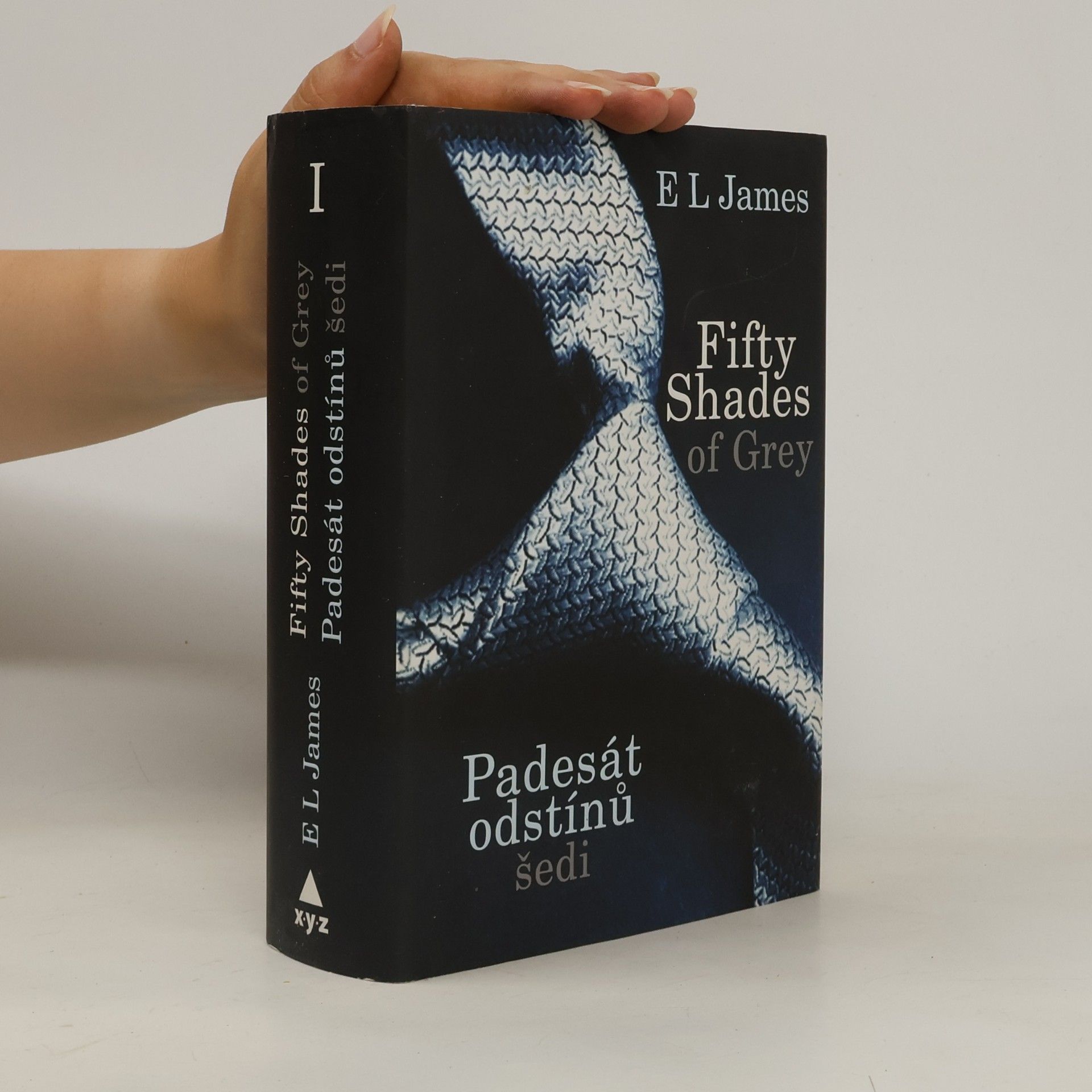 E. L. James Padesát odstínů šedi