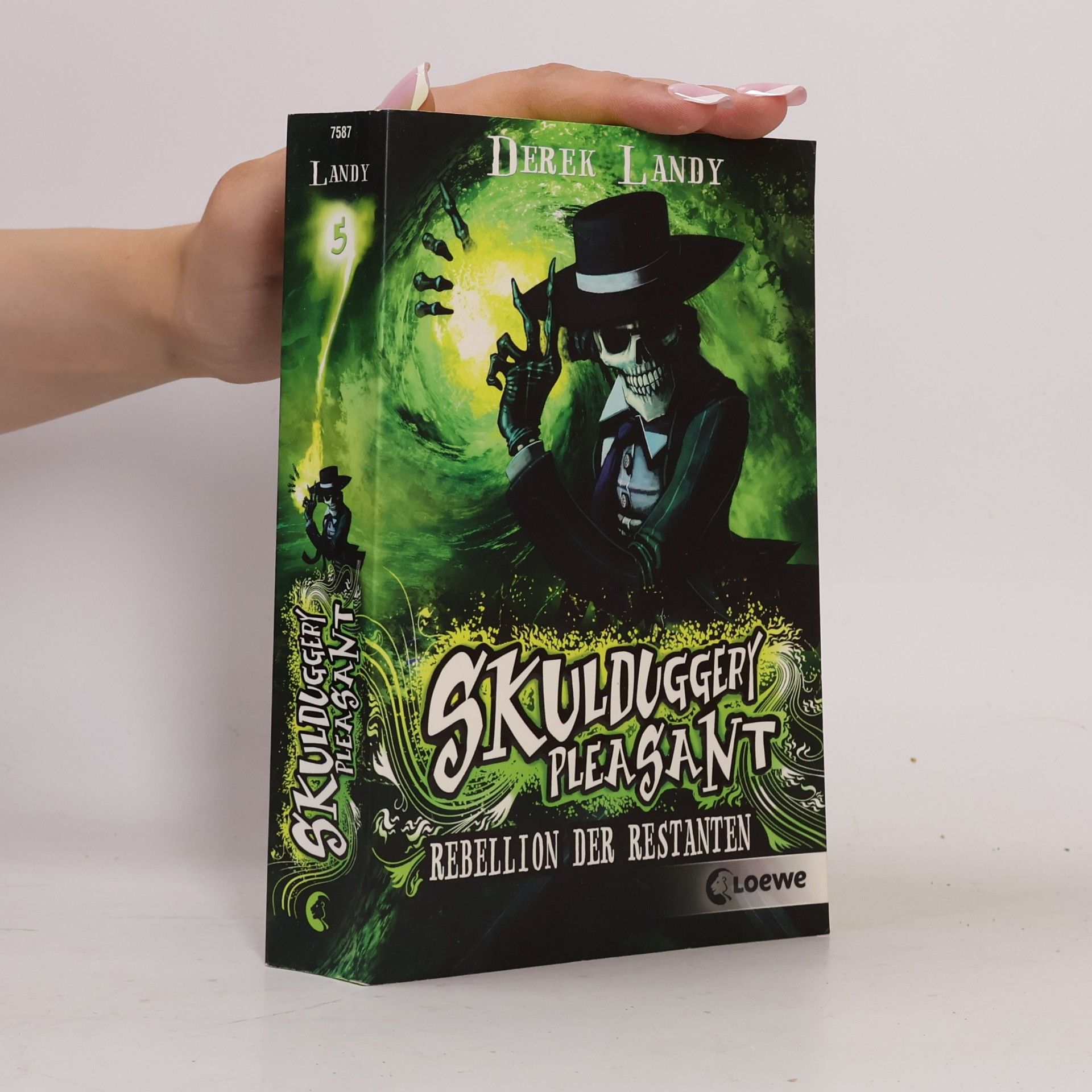 Derek Landy Skulduggery Pleasant. Rebellion der Restanten