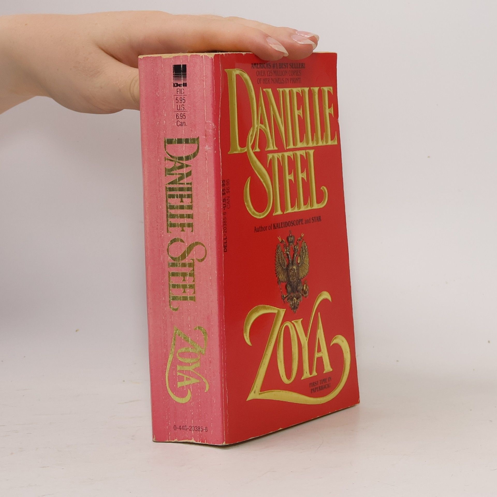 Danielle Steel Zoya