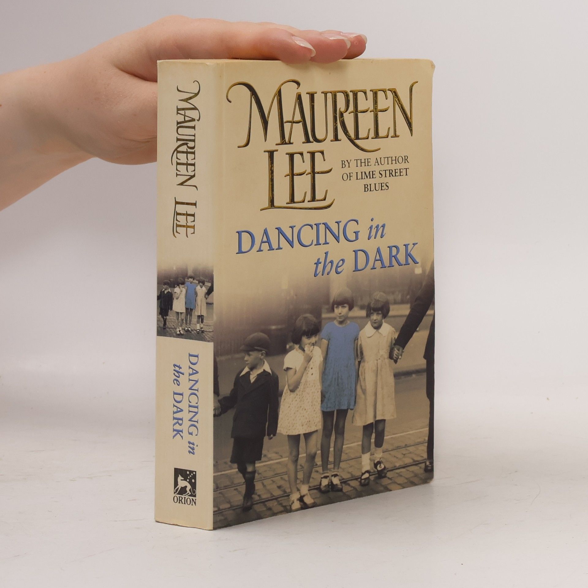 Maureen Lee Dancing in the Dark