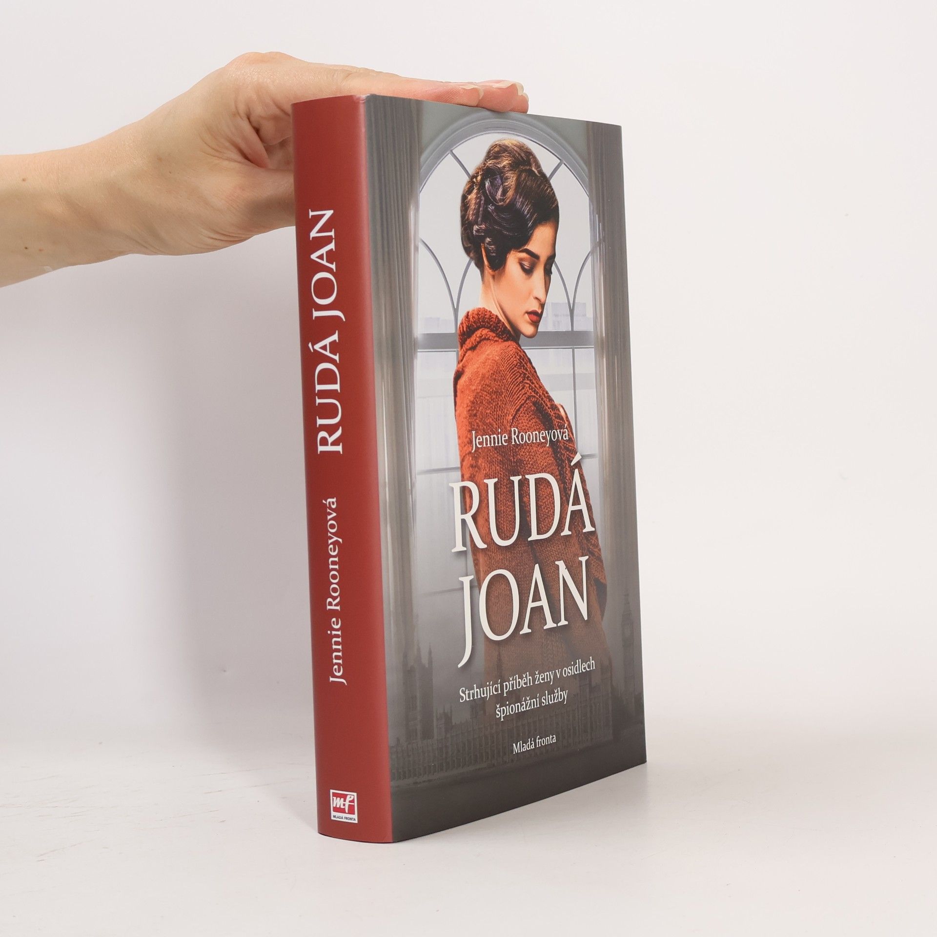 Jennie Rooney Rudá Joan
