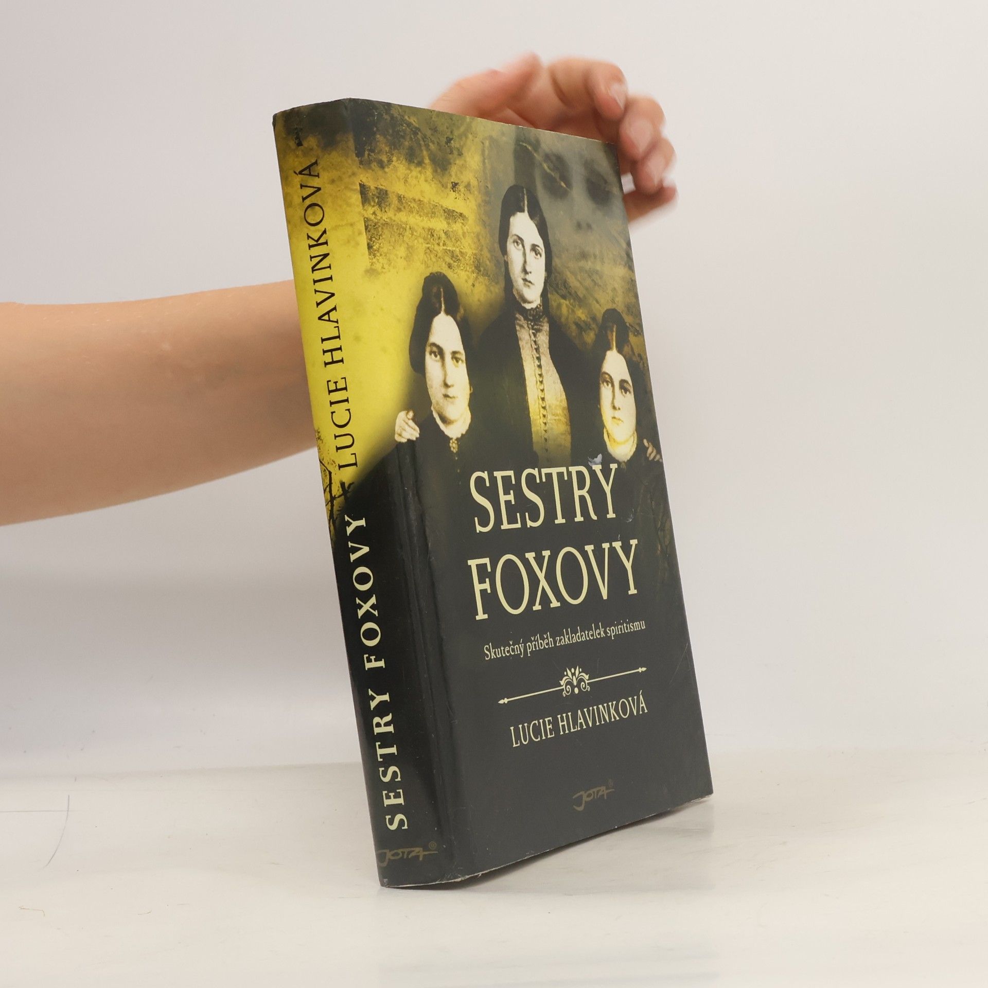 Lucie Hlavinková Sestry Foxovy