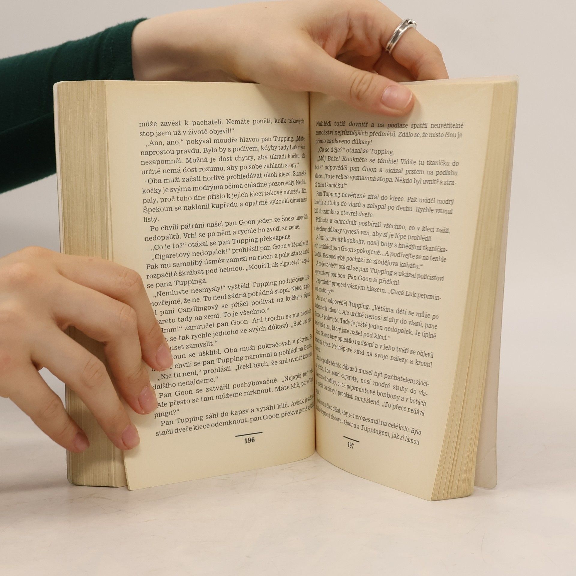 Enid Blyton 2x tajemství – Tajemství spálené chaty / Tajemství ztracené kočky