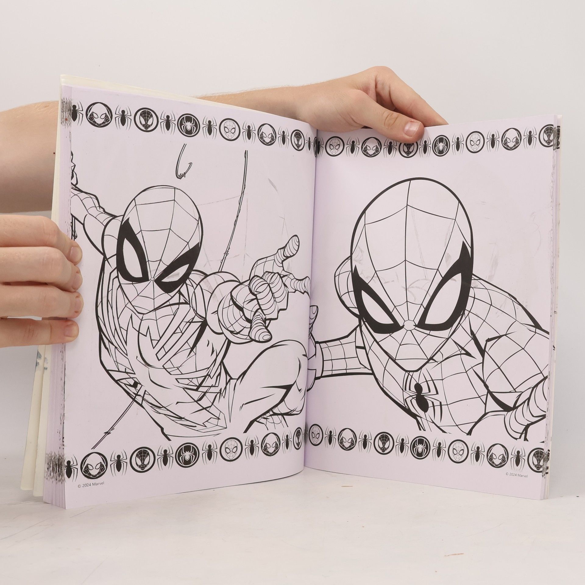 Marvel Spider-Man: MegaColor