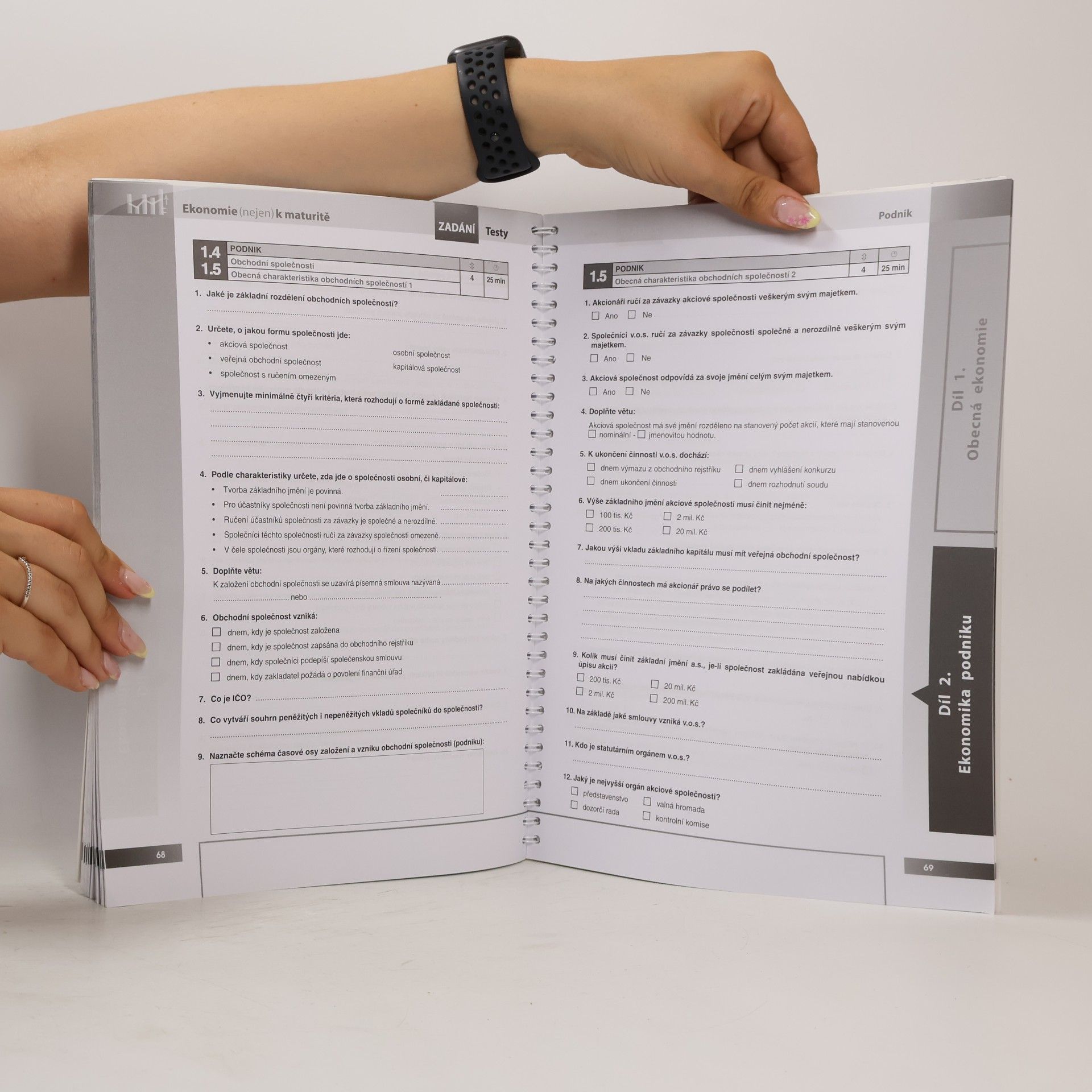 Petra Navrátilová Ekonomie (nejen) k maturitě. Testy. Zadání