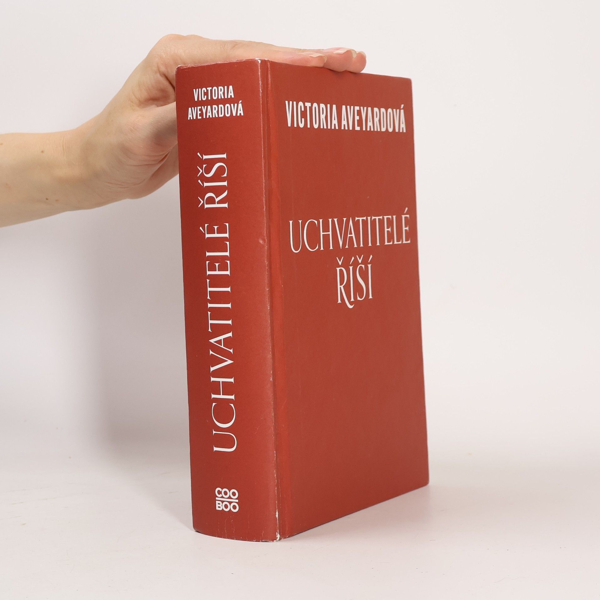 Victoria Aveyard Uchvatitelé říší