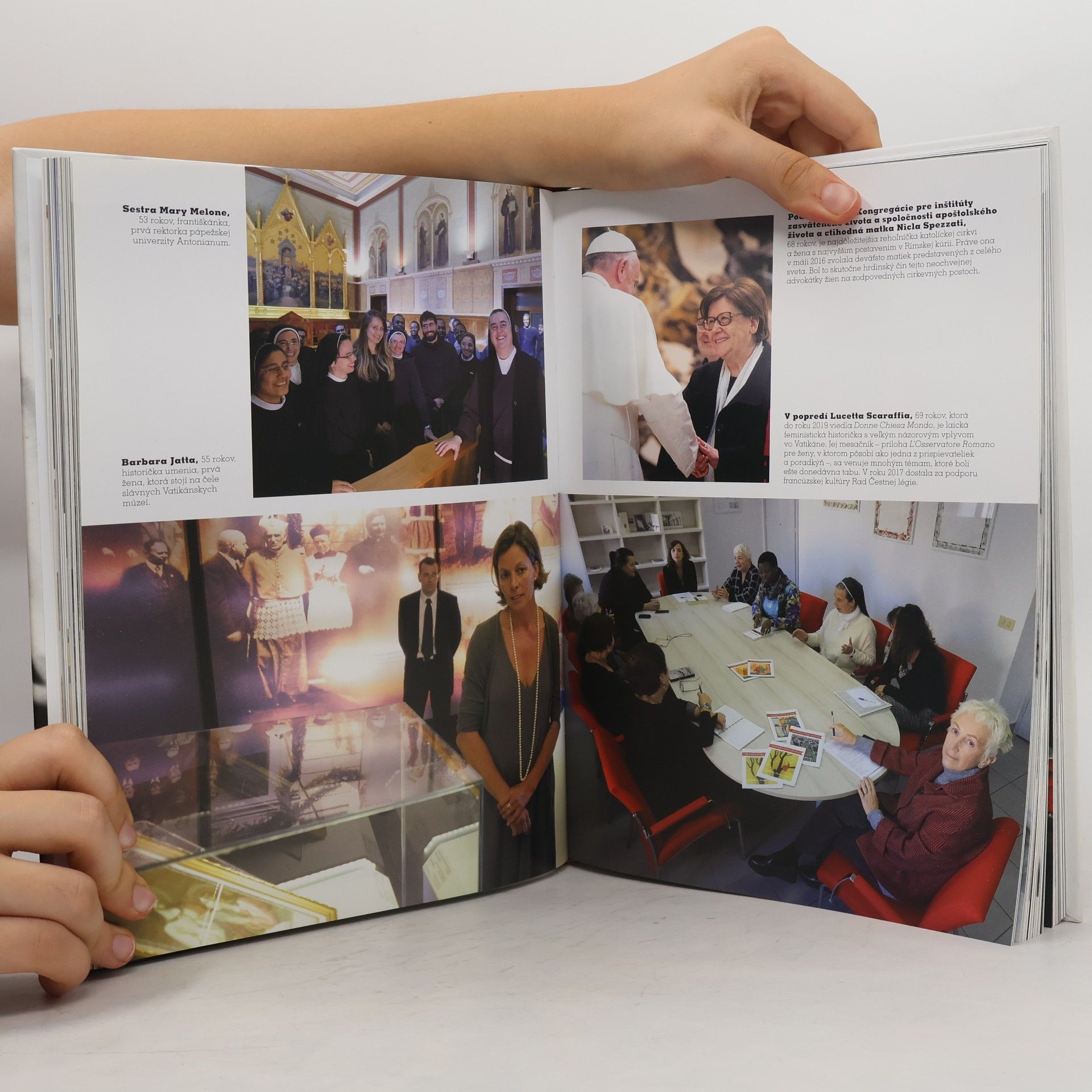 Caroline Pigozzi Fotografie zo zákulisia Vatikánu
