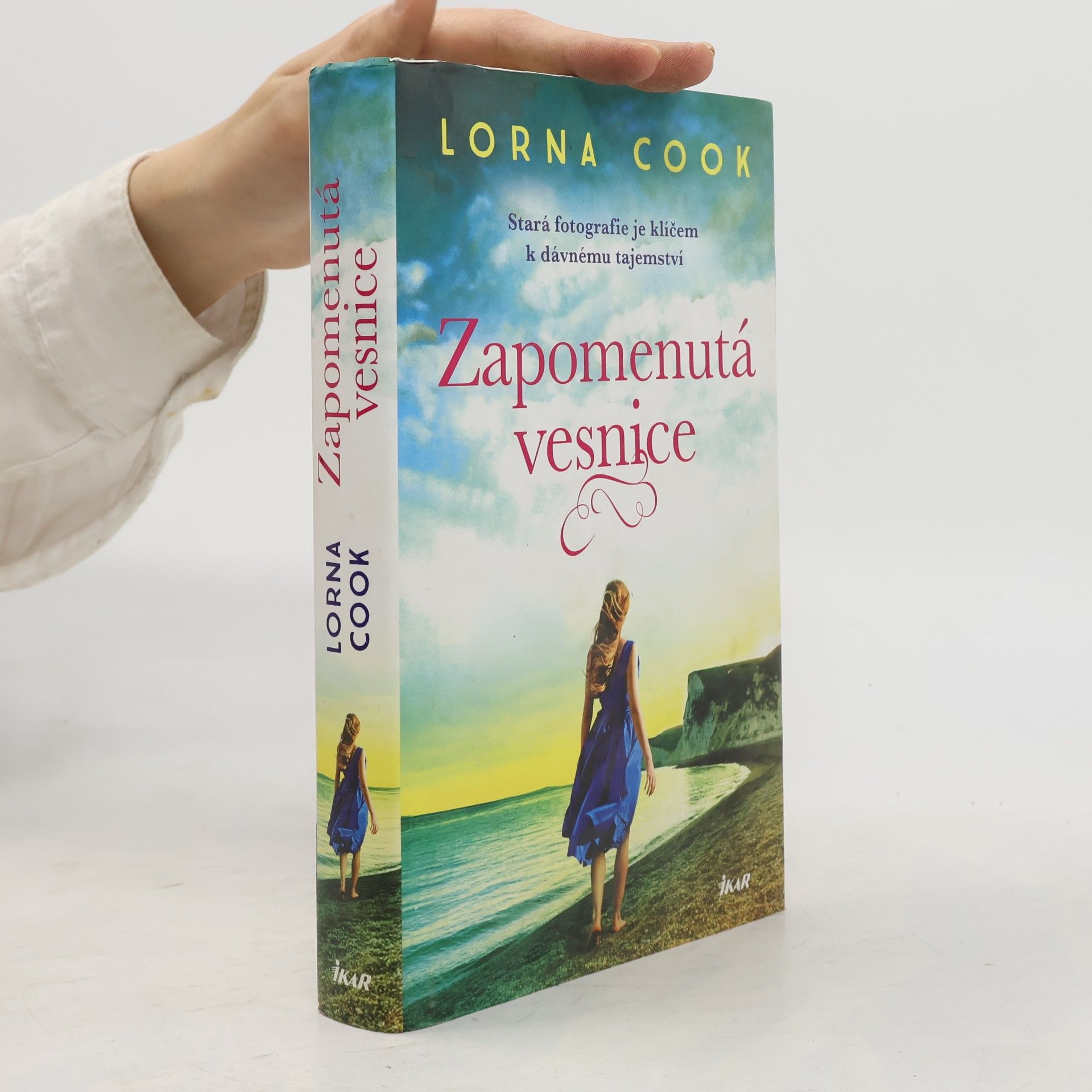Lorna Cook Zapomenutá vesnice