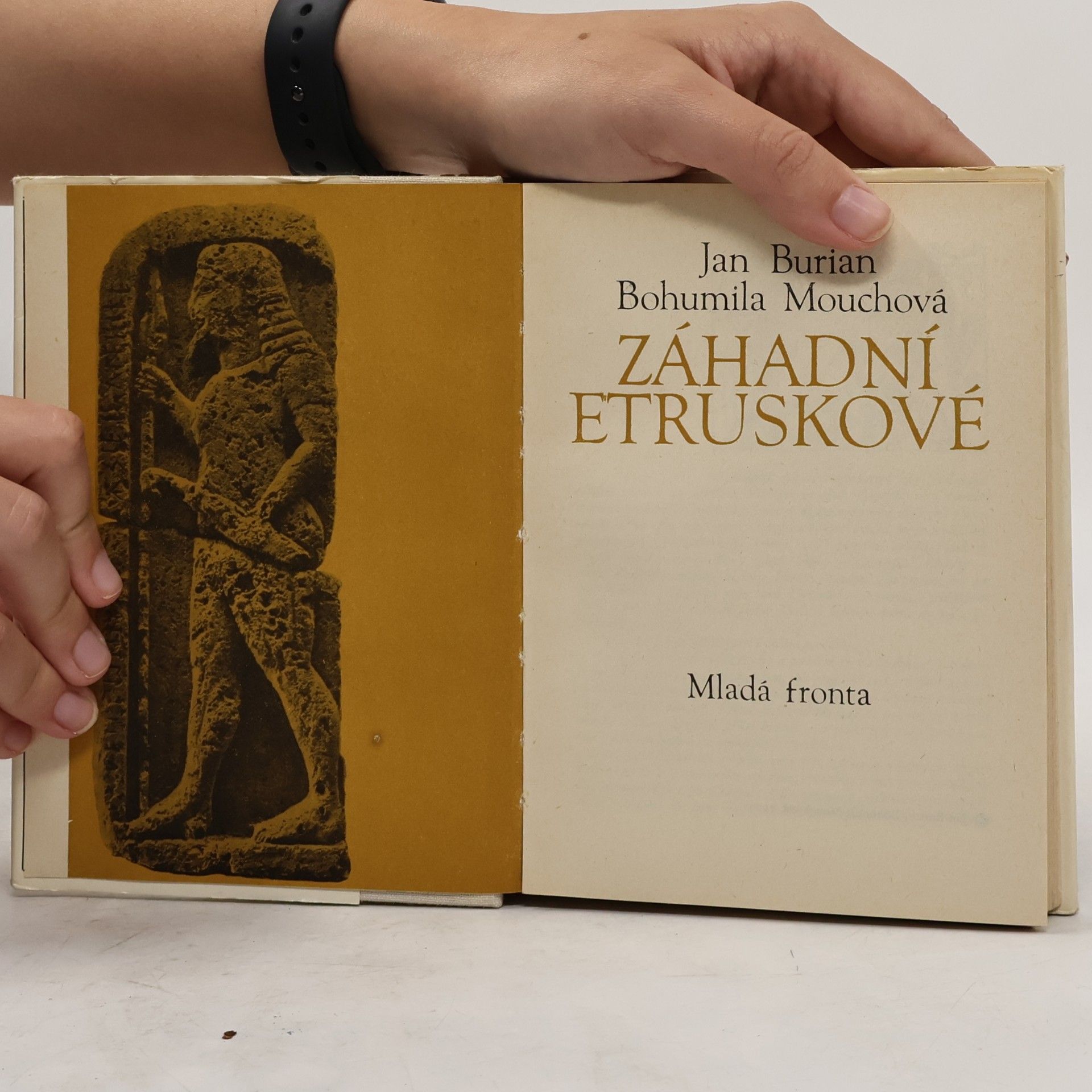 Jan Burian Záhadní Etruskové