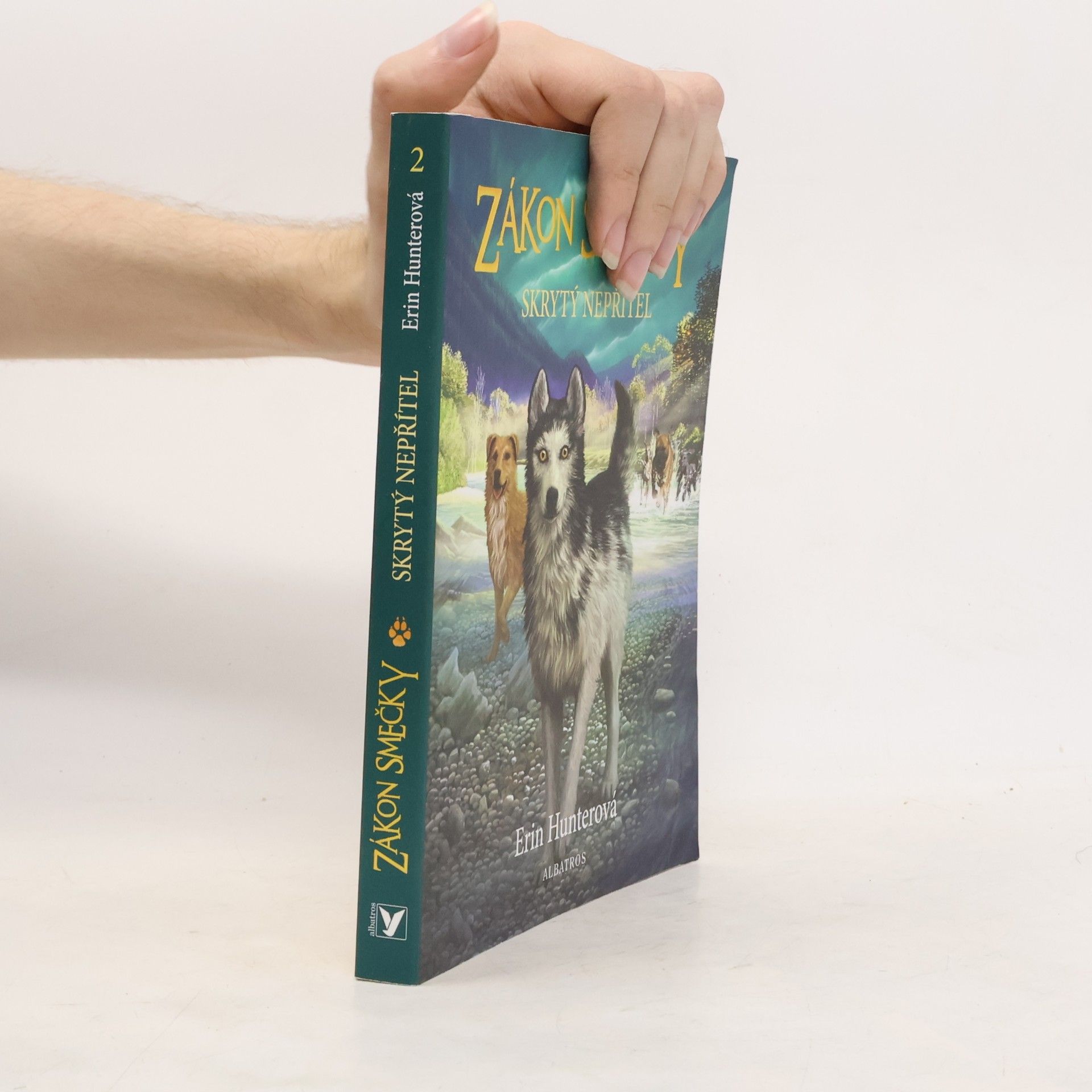 Erin Hunter Zákon smečky: Skrytý nepřítel