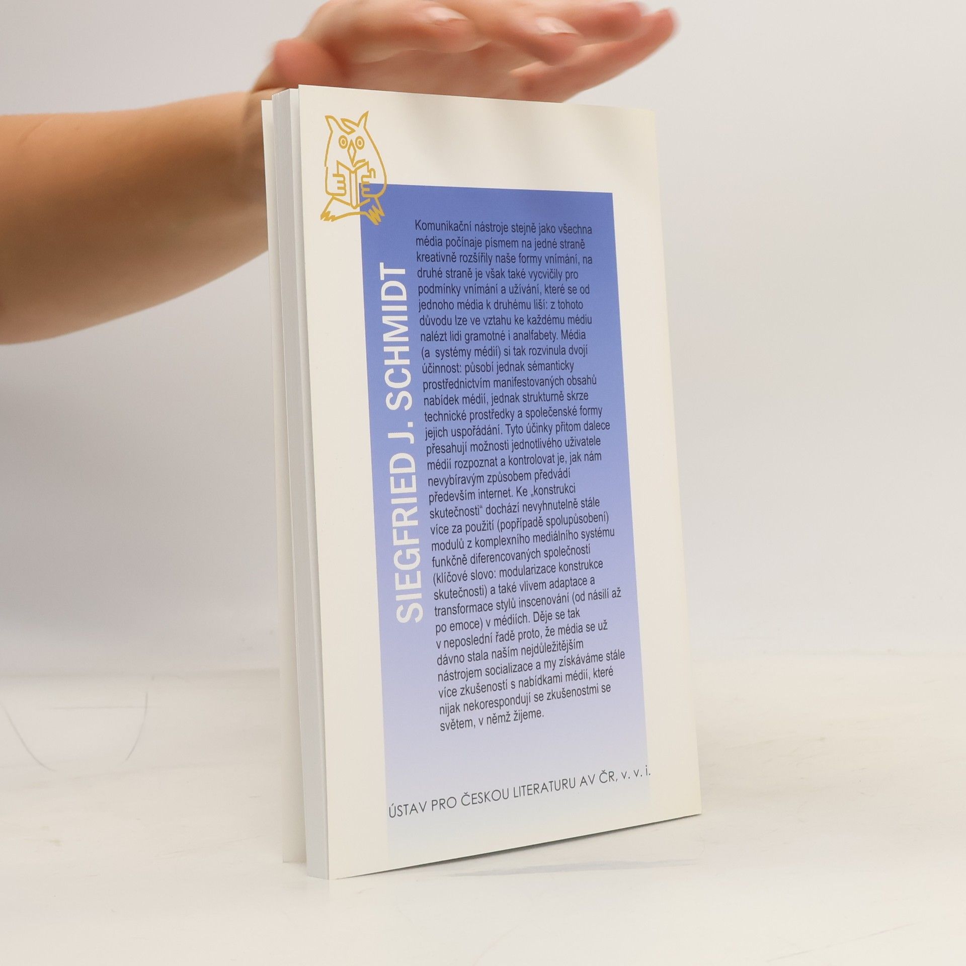 Schmidt Siegfried Přesahování literatury