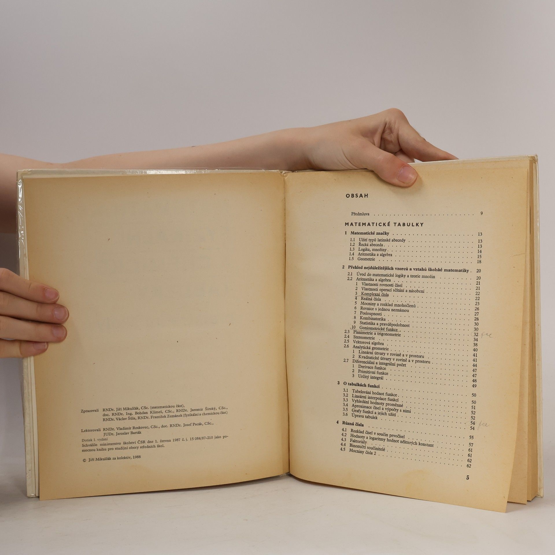 Jana Řepová Matematické, fyzikální a chemické tabulky
