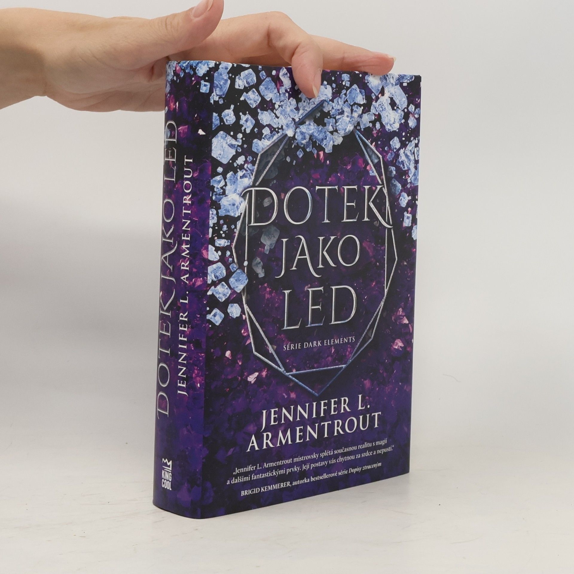 Jennifer L. Armentrout Dotek jako led