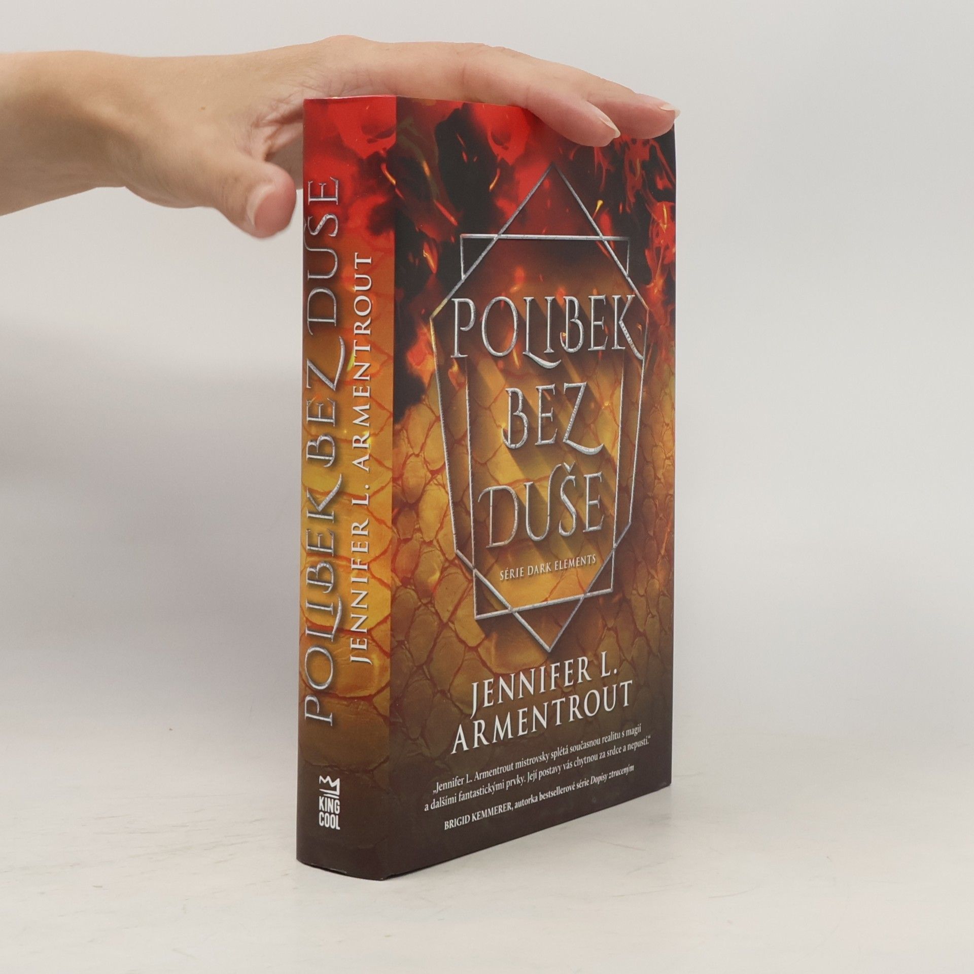 Jennifer L. Armentrout Polibek bez duše