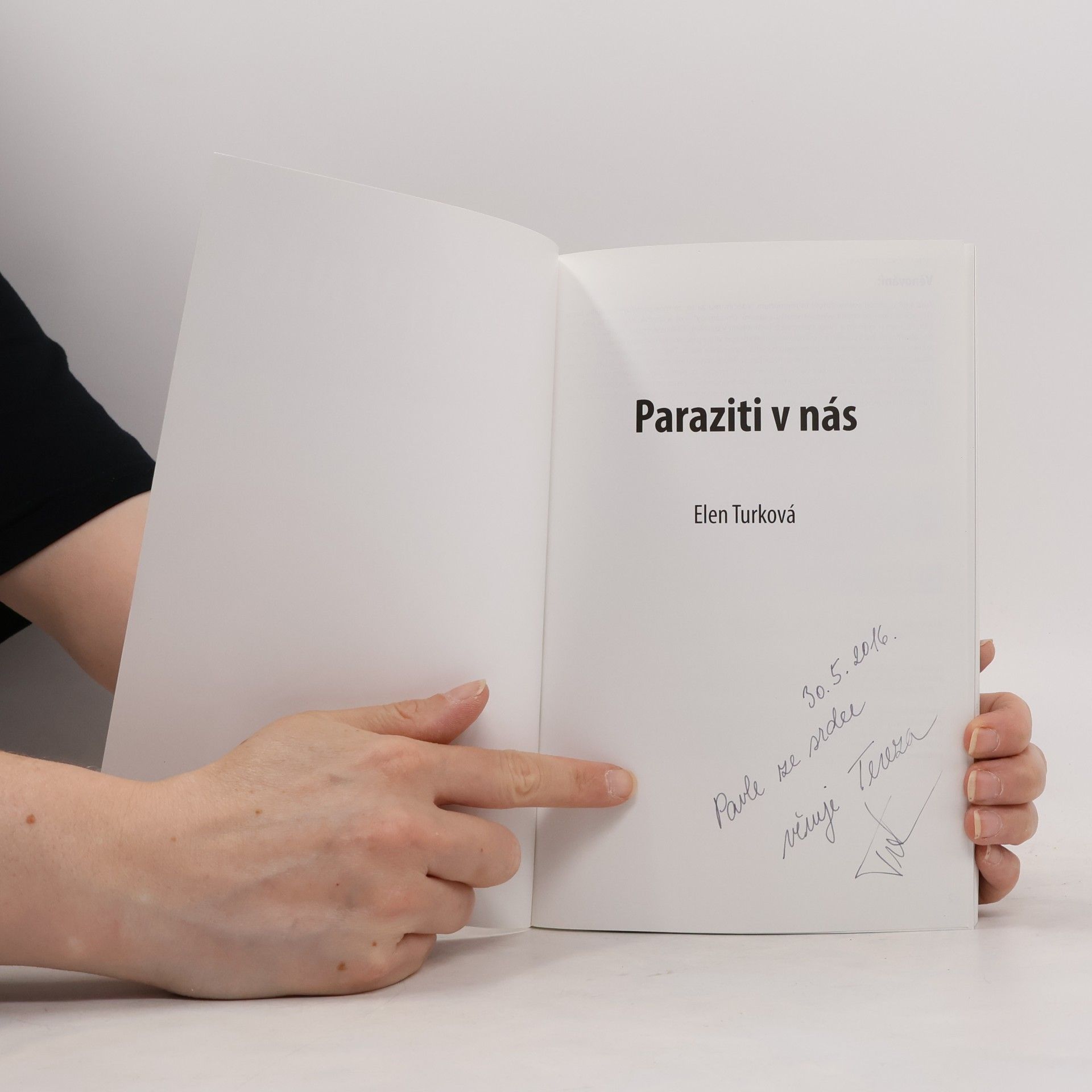 Eleni Turková Paraziti v nás
