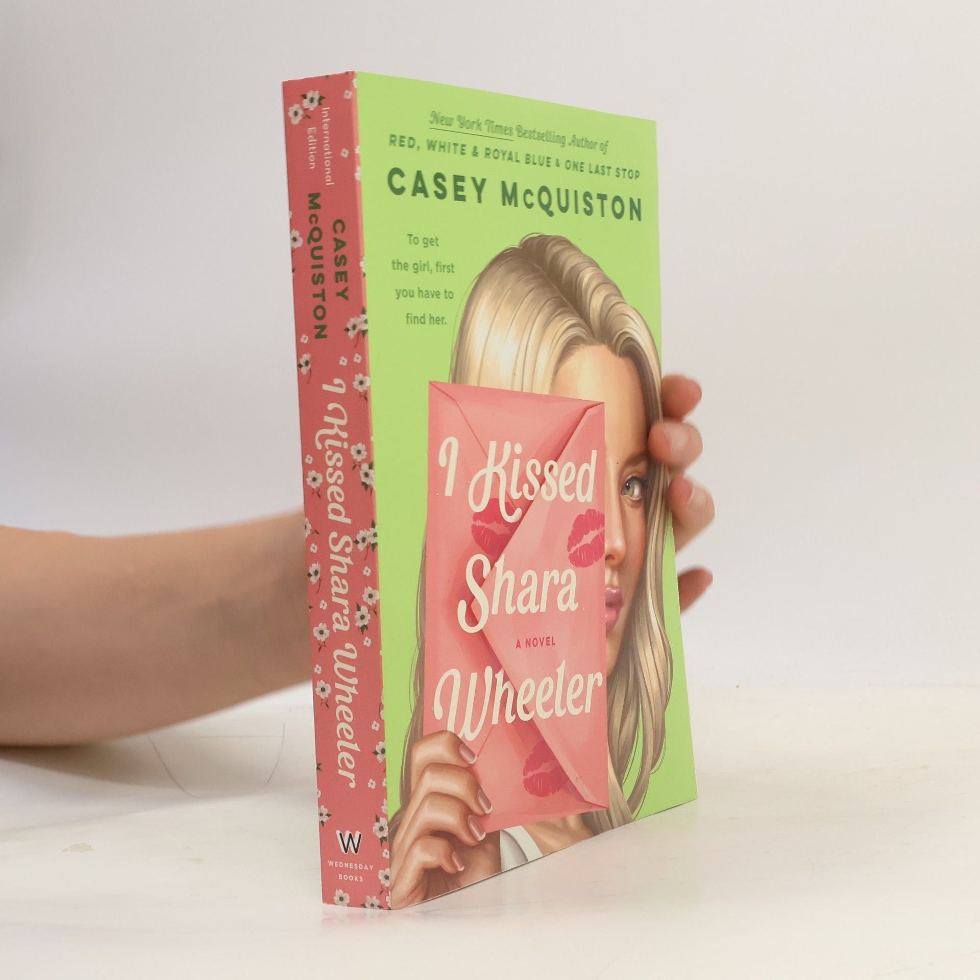 Casey McQuiston I Kissed Shara Wheeler